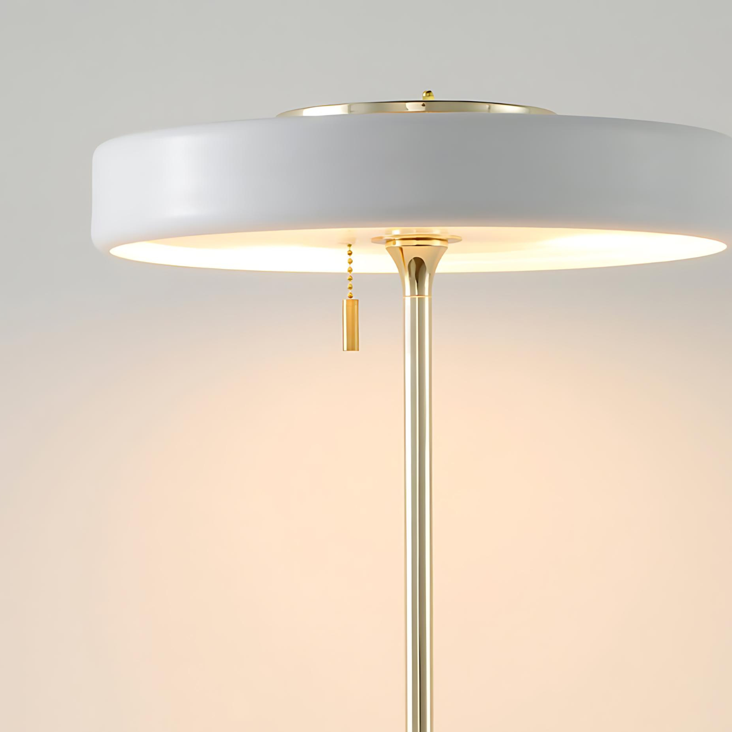 Radiant Tower of Light Minimalist Metal Table Lamp T2027
