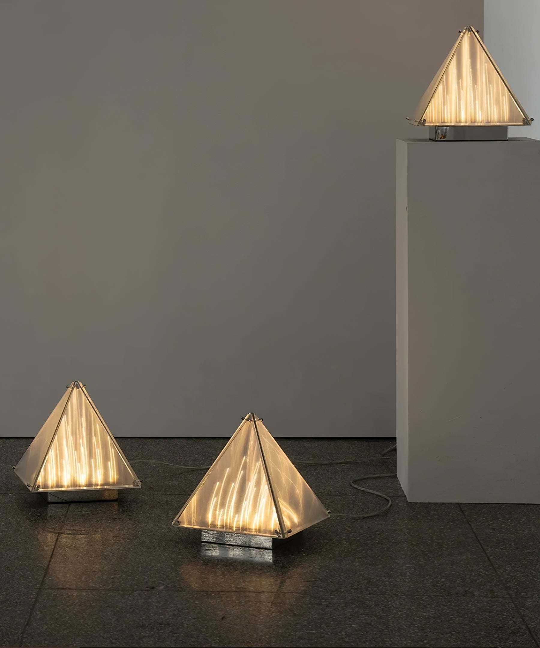 Fragment Table Lamp T1669
