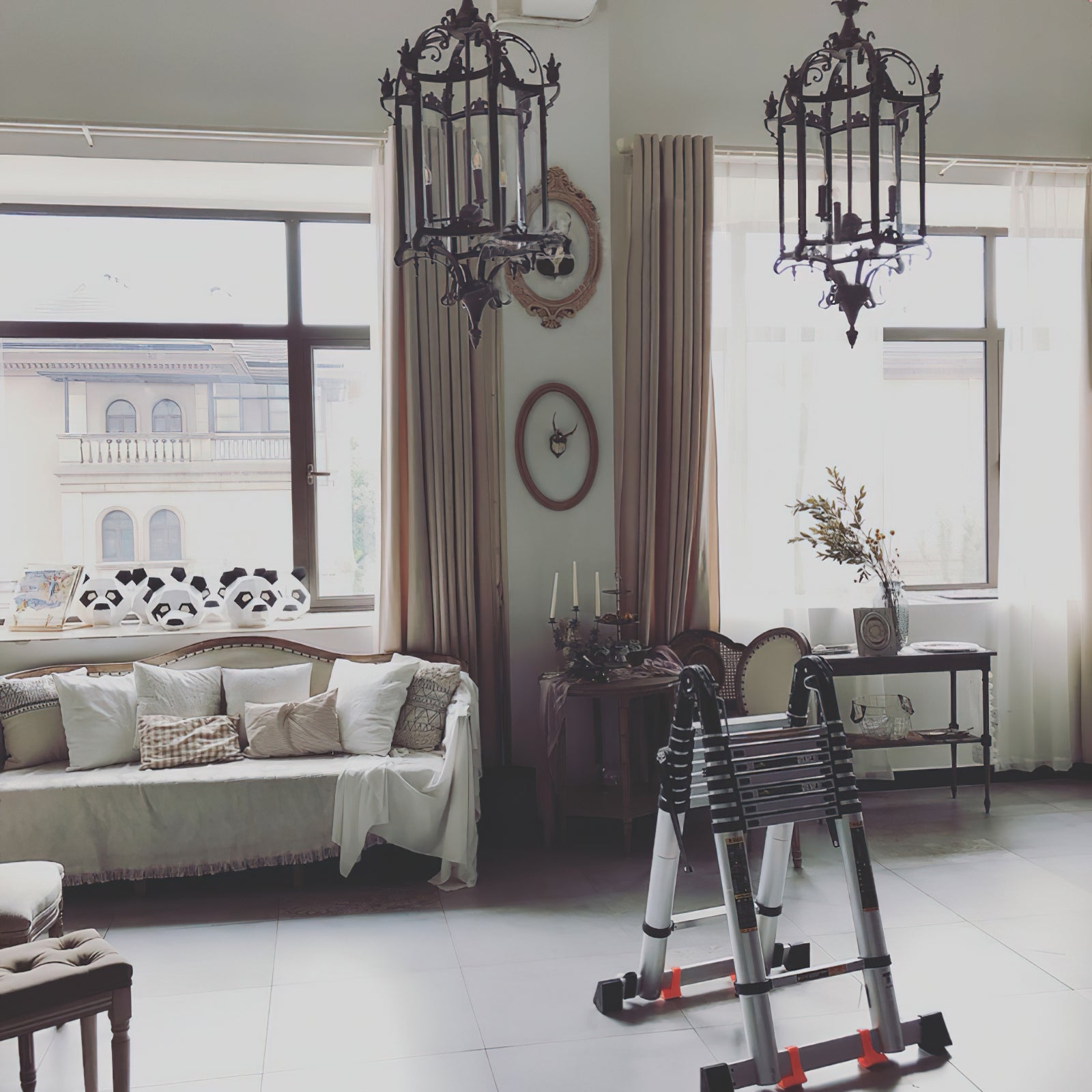 Metropolitan Lantern Chandelier T1707