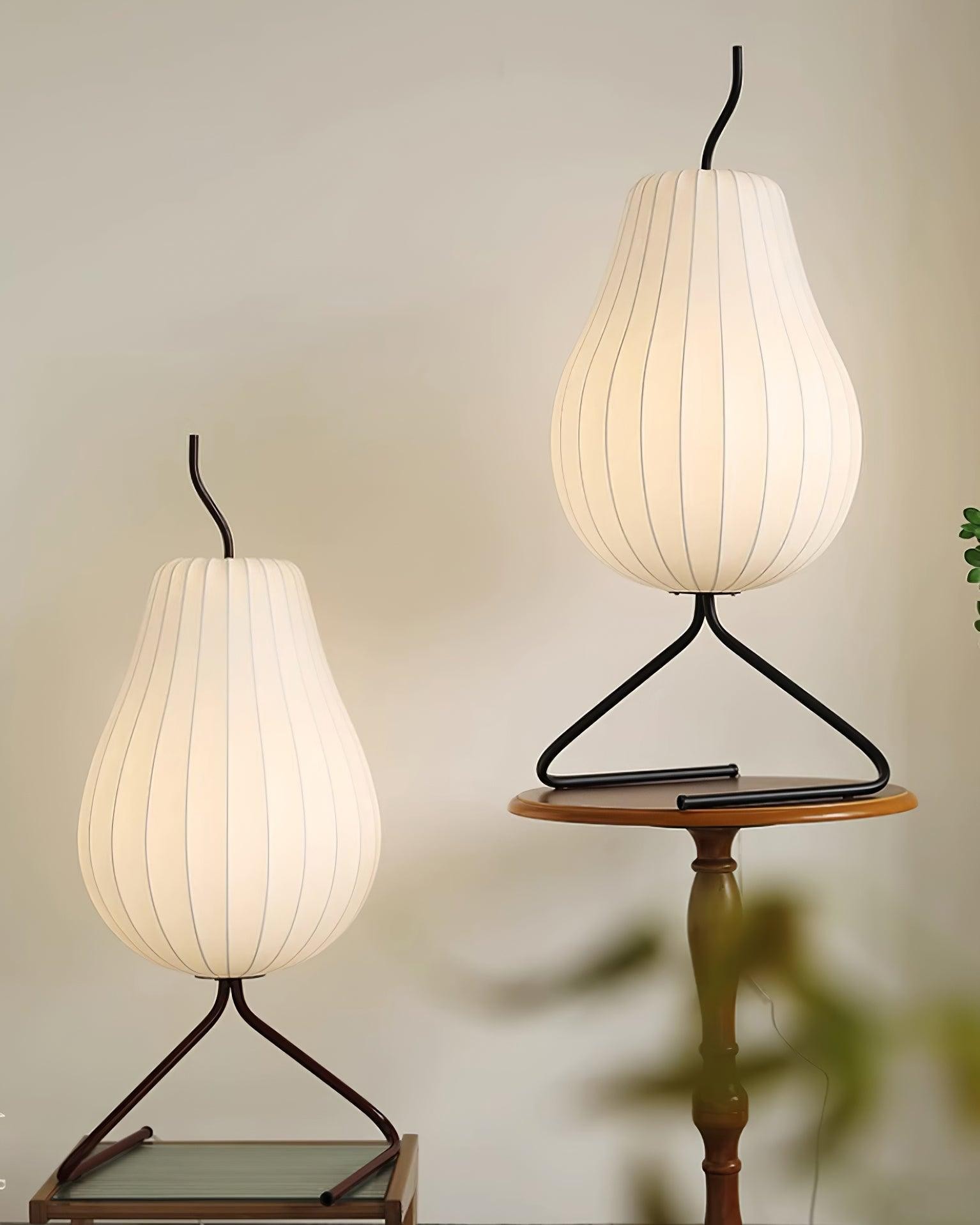 Pear-shaped Shite Floor Lamp Suitable For Living Room M519