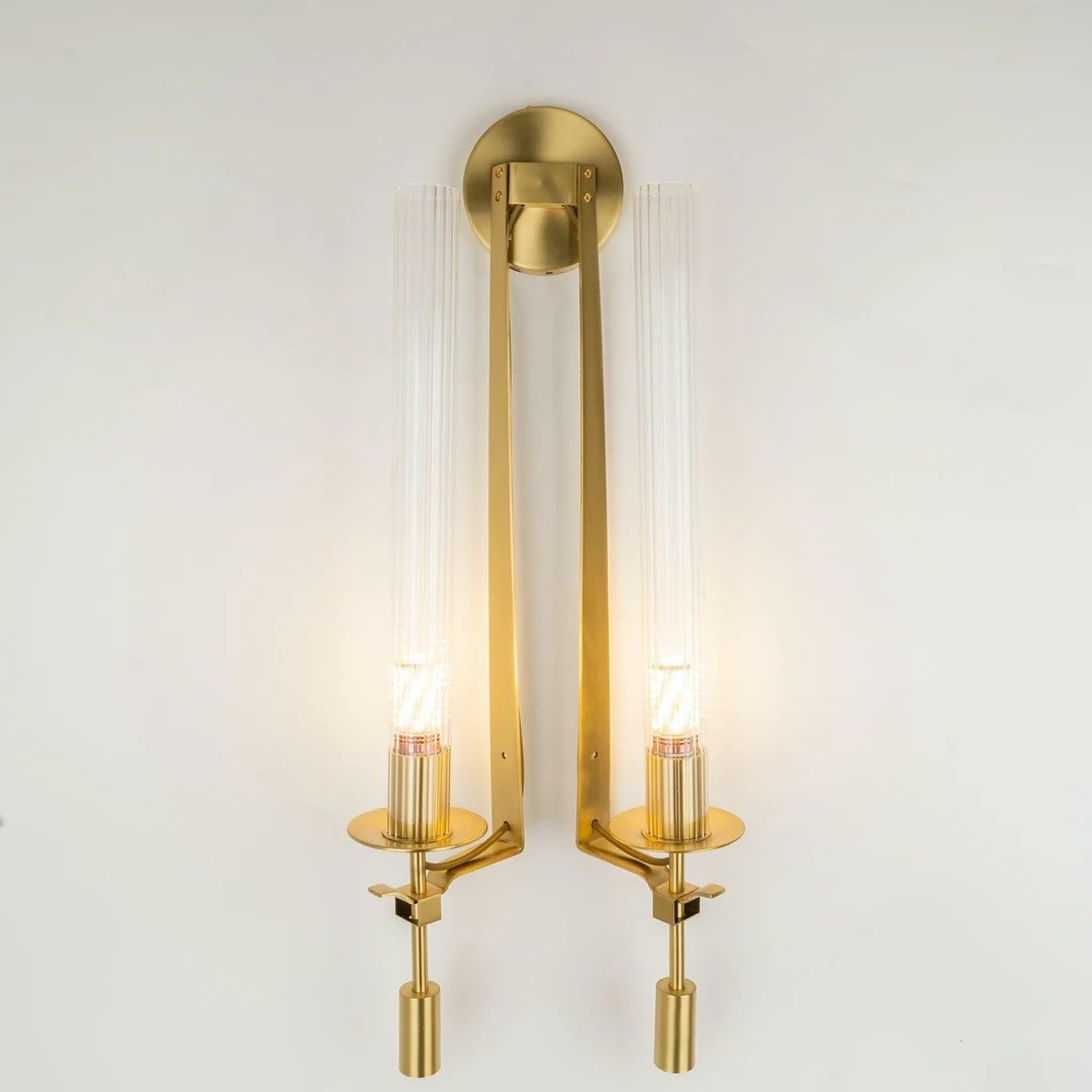 Ribbed Glass Wall Lamp with Slim Metal Base – Classic Meets Modern S229