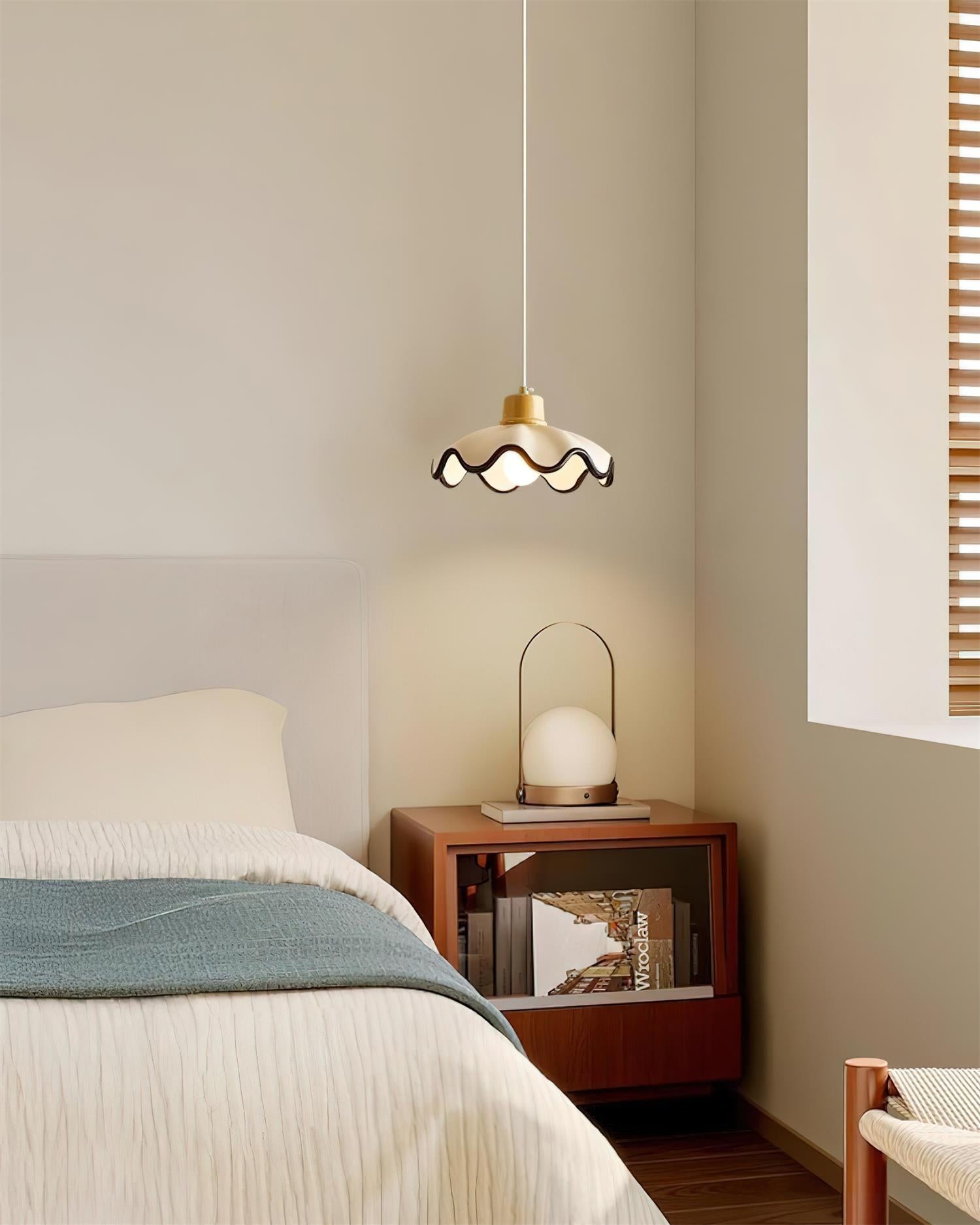 Tilda Pendant Lamp T428