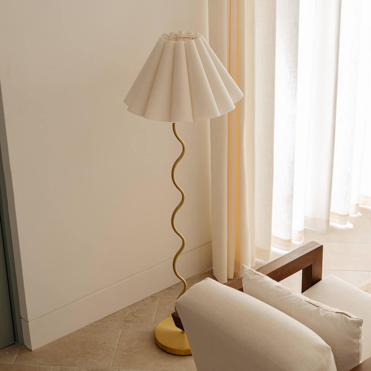 Cora Floor Lamp T1929