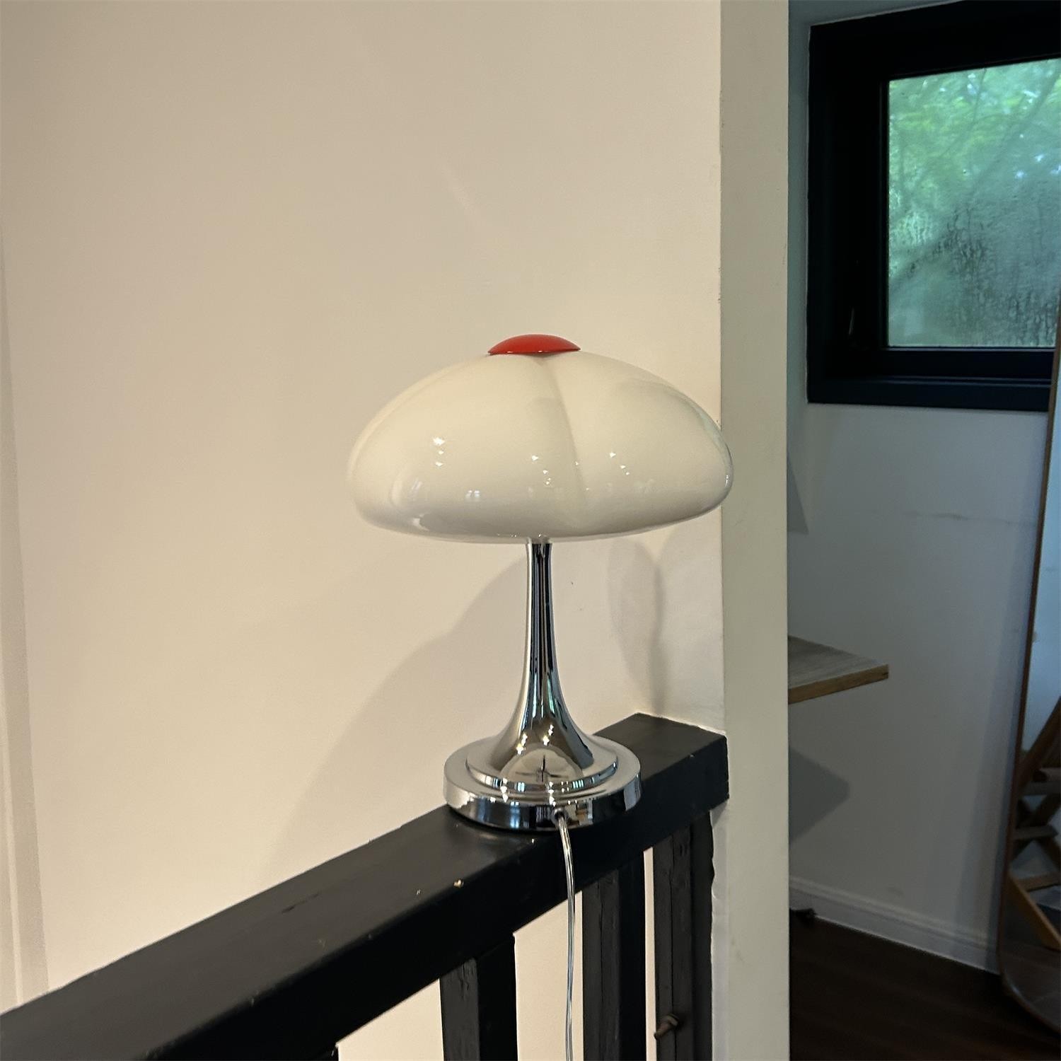 Cream Style Glass Mushroom Table Lamp M220