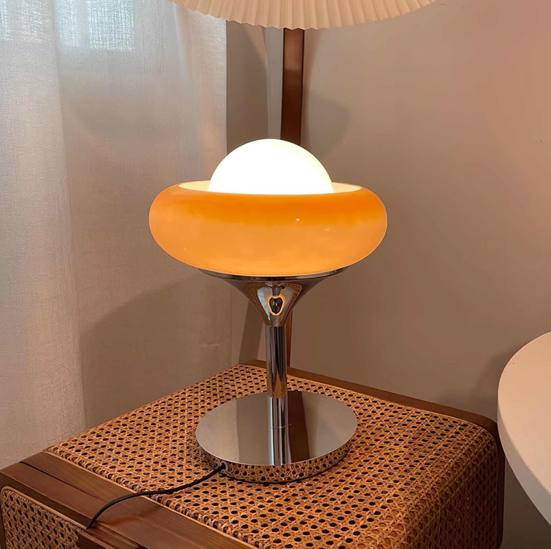 Vintage Cream Table Lamp for Bedroom M54