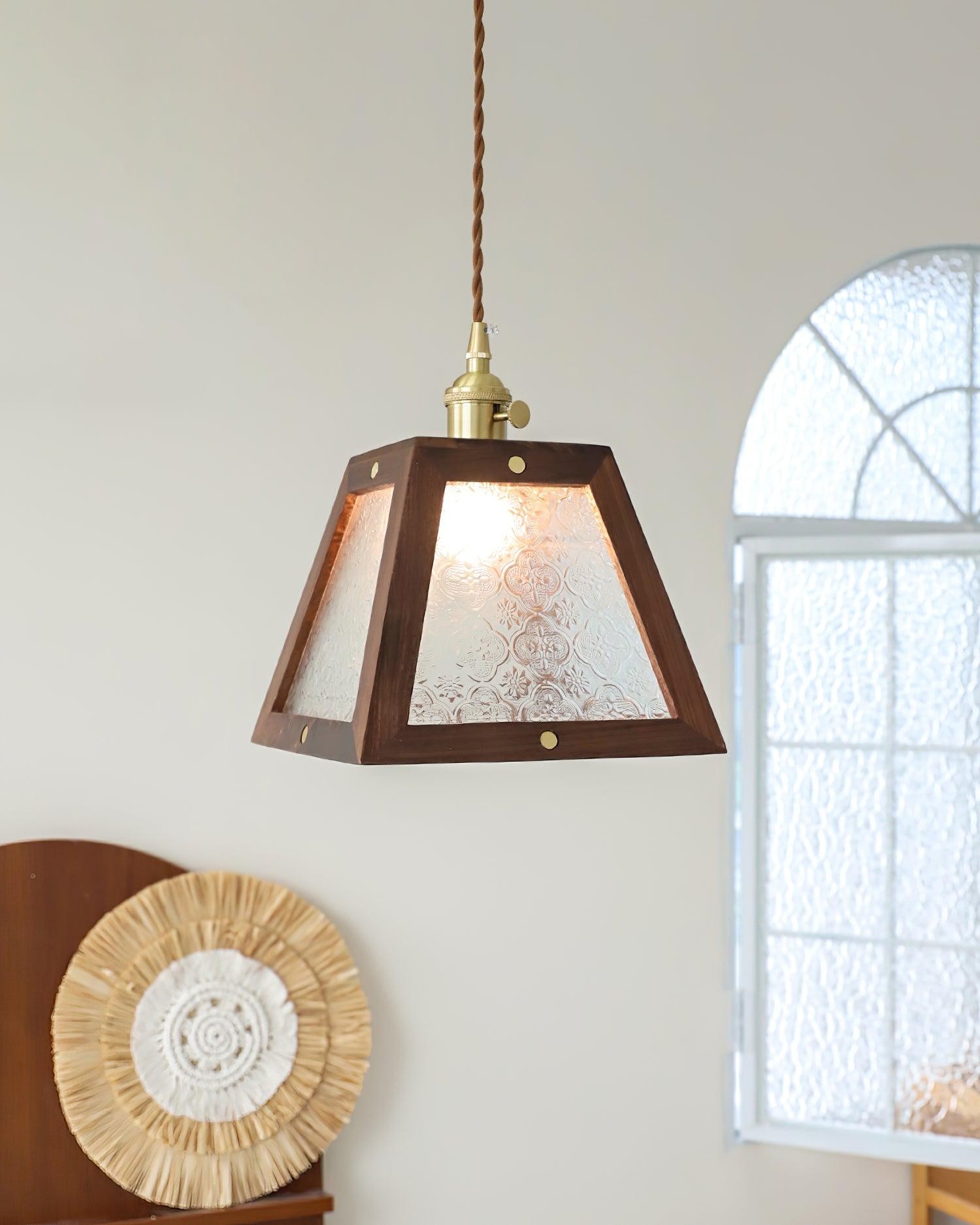 Retro Pattern Glass Pendant Lamp M295