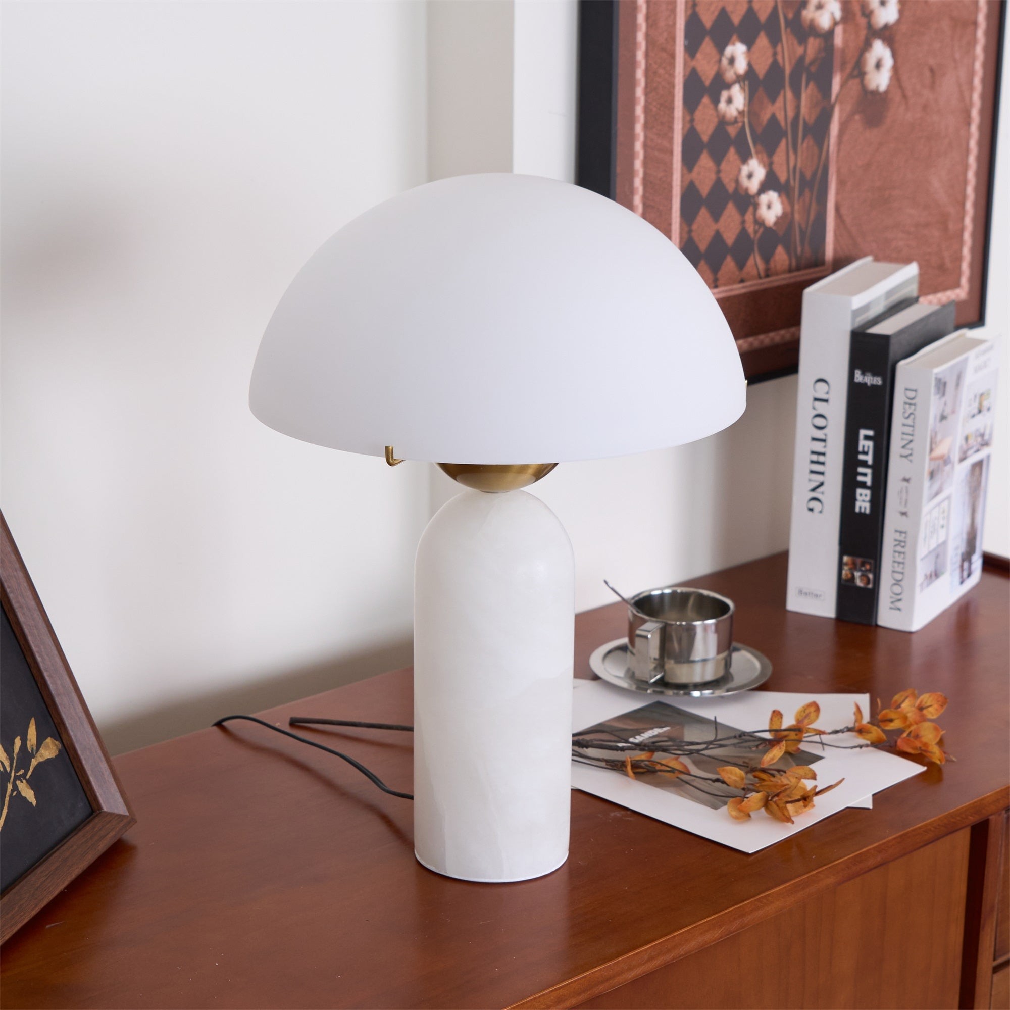 Nordic Simple Creative Alabaster Glass Table Lamp M333