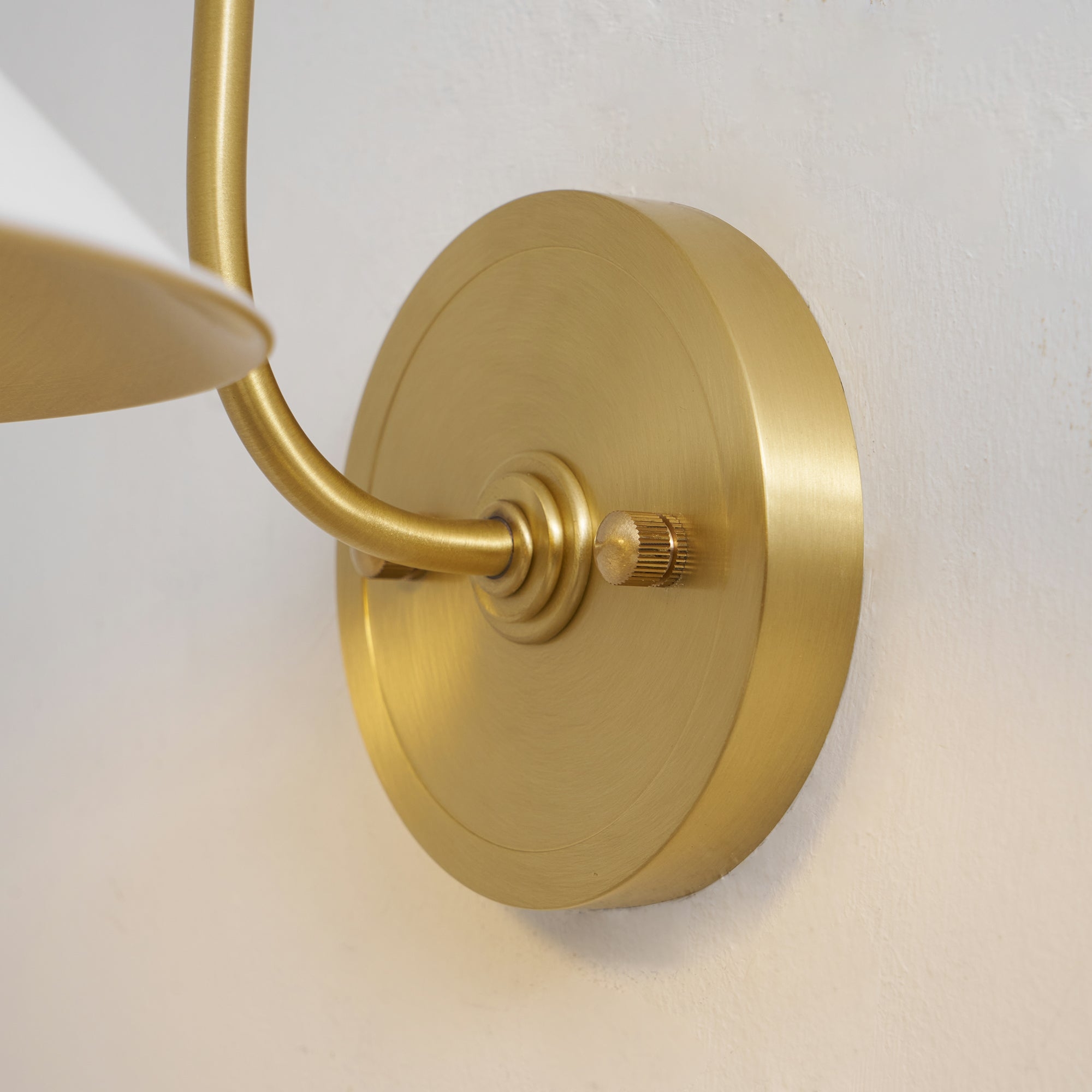 Clivedon Wall Lamp T1816