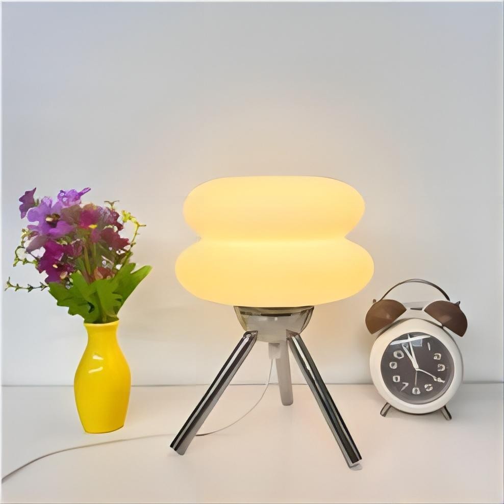 Lollipop Bauhaus Tripod Glass Table Lamp S26