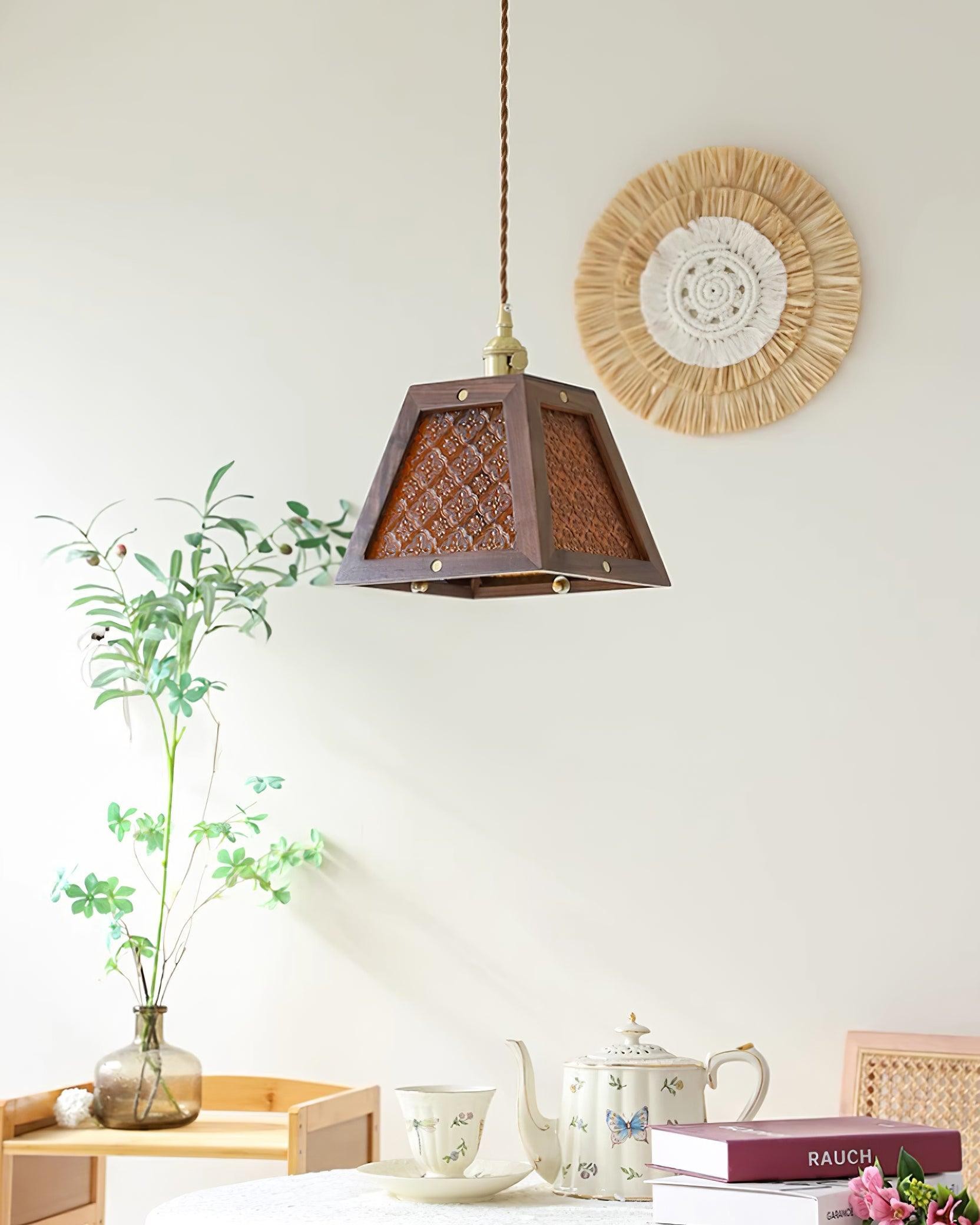 Retro Pattern Glass Pendant Lamp M295