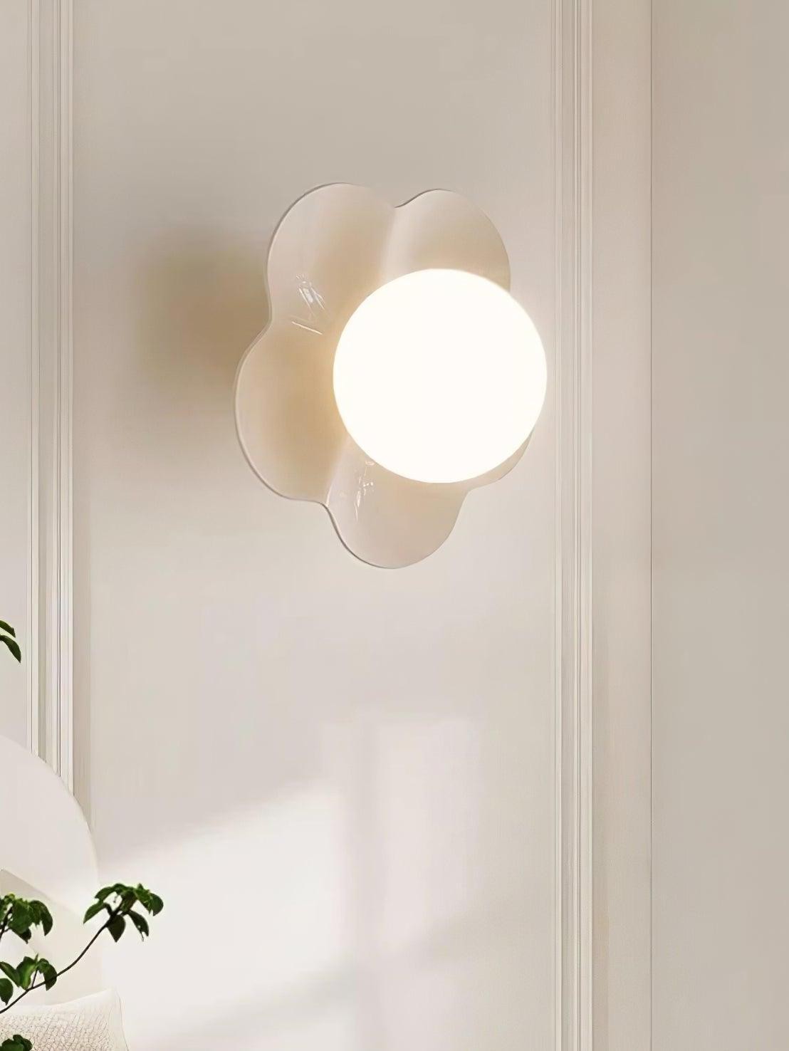 Floral Petal Wall Lamp - Nordic Sculptural Wall Light Living Room T129