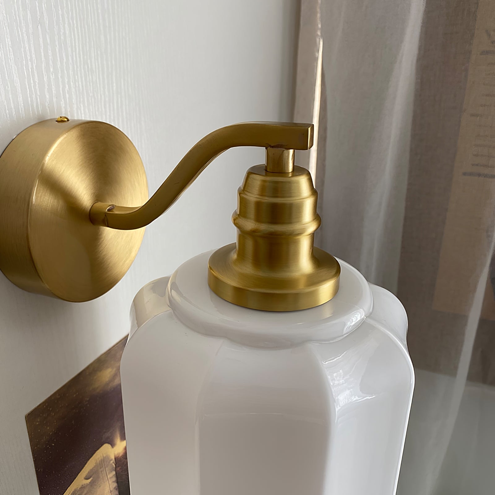 Henry Plug In Wall Lamp T1266