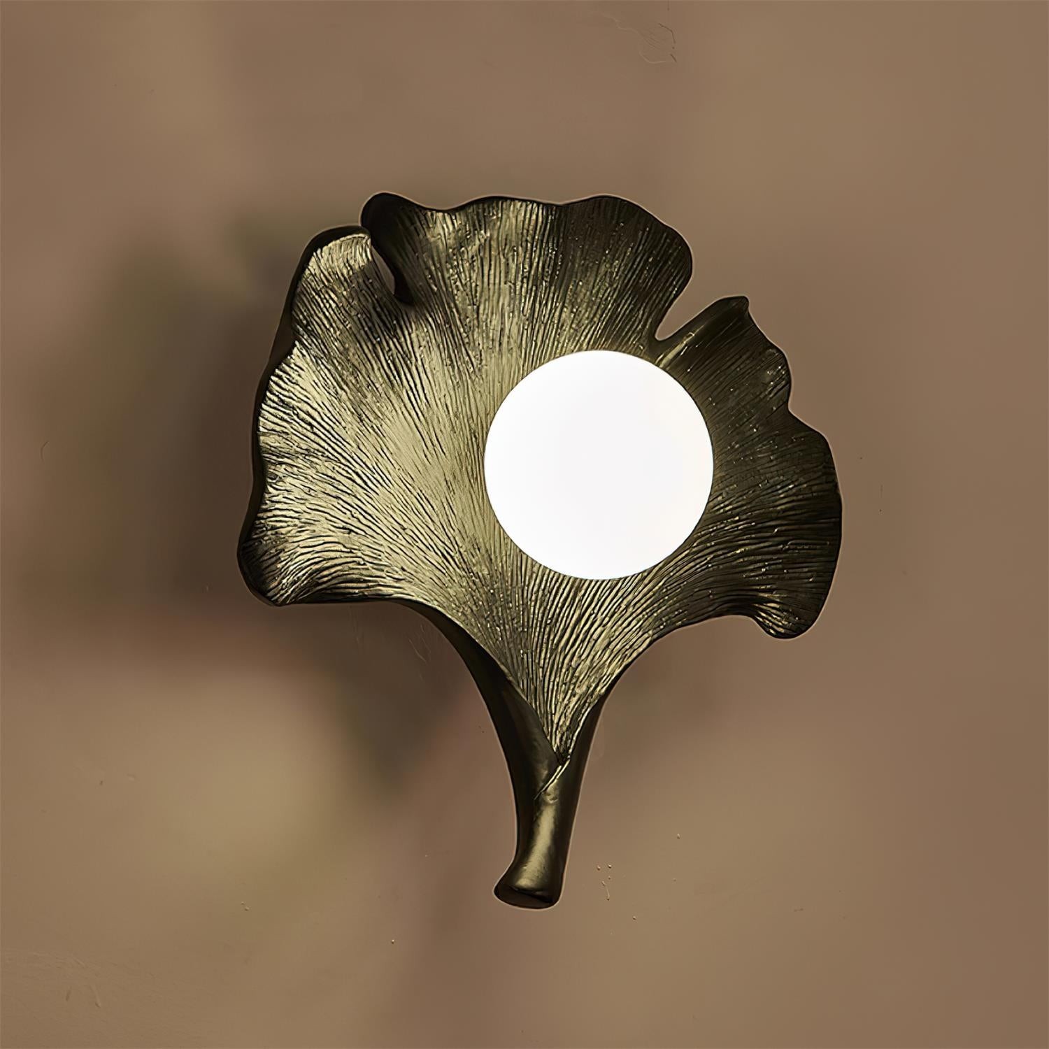 Vintage Ginkgo Leaf Resin Wall Lamp M157