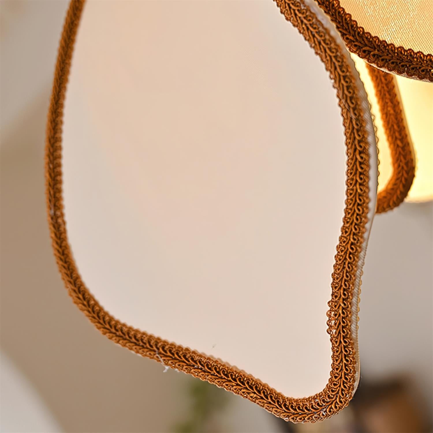 Vintage Cream Petal Pendant Lamp M122