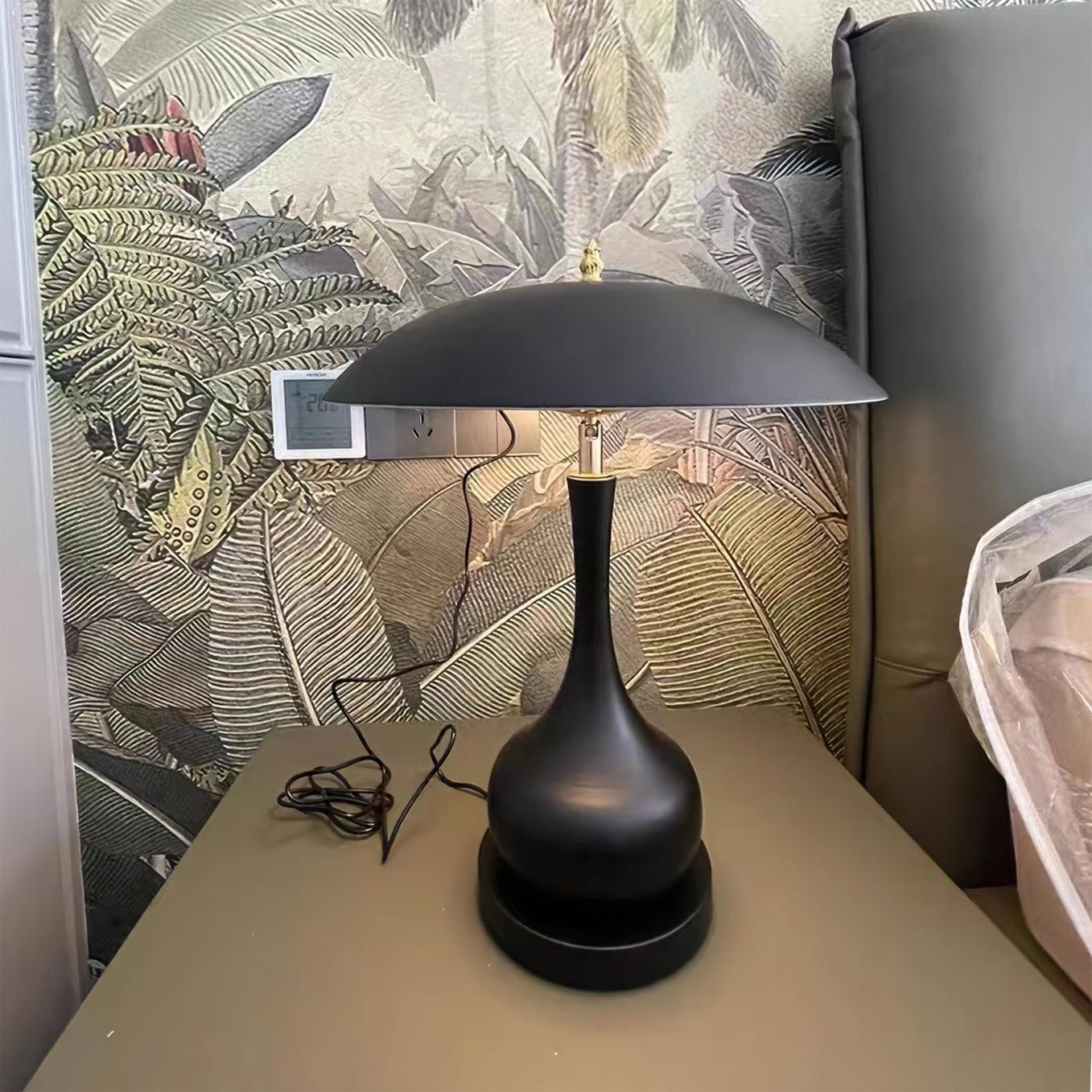 Elegant Curved Table Lamp M302