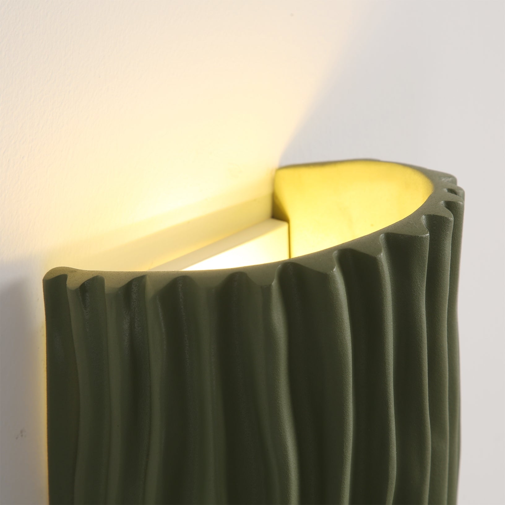 Clarity Curve Japandi Resin Wall Light T2101