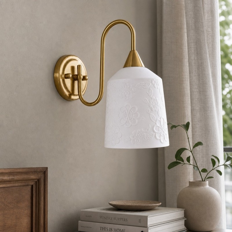 Celvane French Vintage Wall Lamp - Elegant Retro Design Bedside Light for Bedroom and Hallway T2274