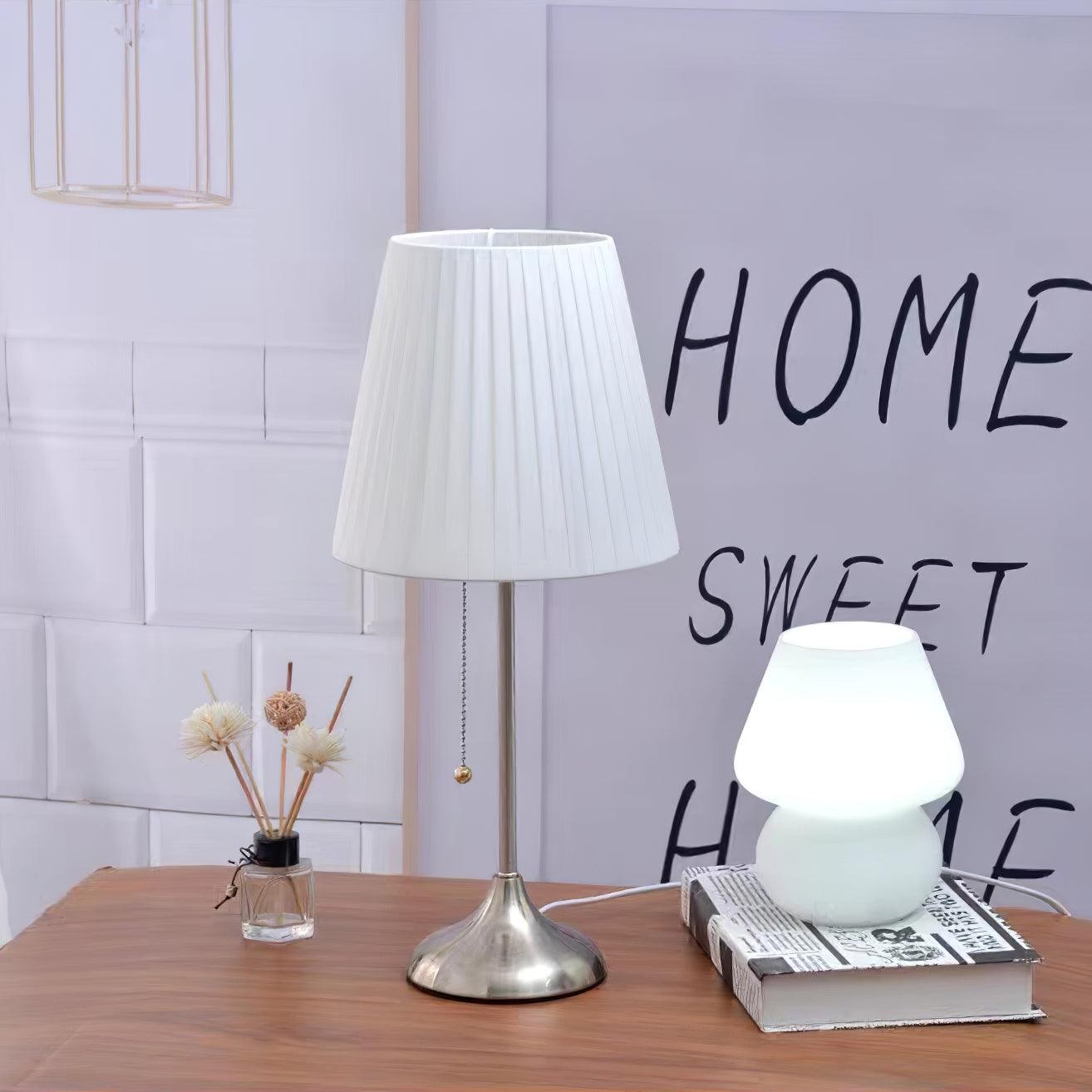 Metal Base Bedside Table Lamp M576