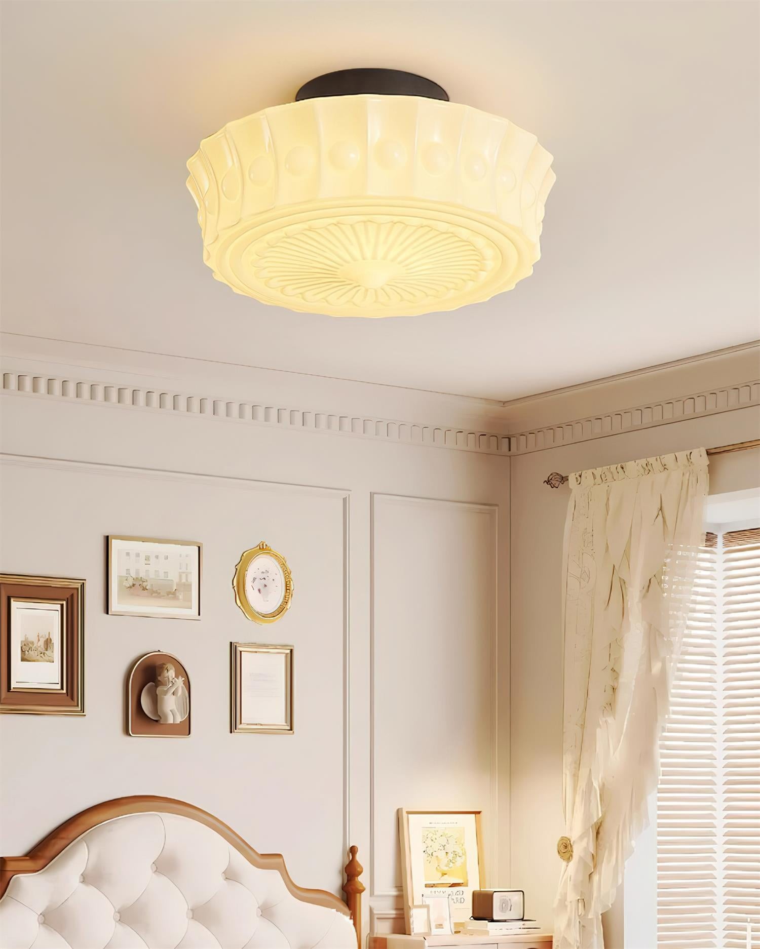 Rigidus French Vintage Glass Cream Style Ceiling Light M52