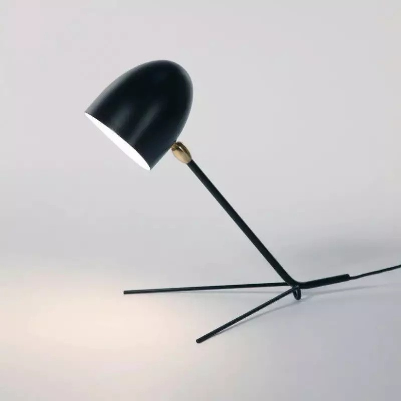 Solavo Tripod Table Lamp - Modern Minimalist Metal Design for Desk