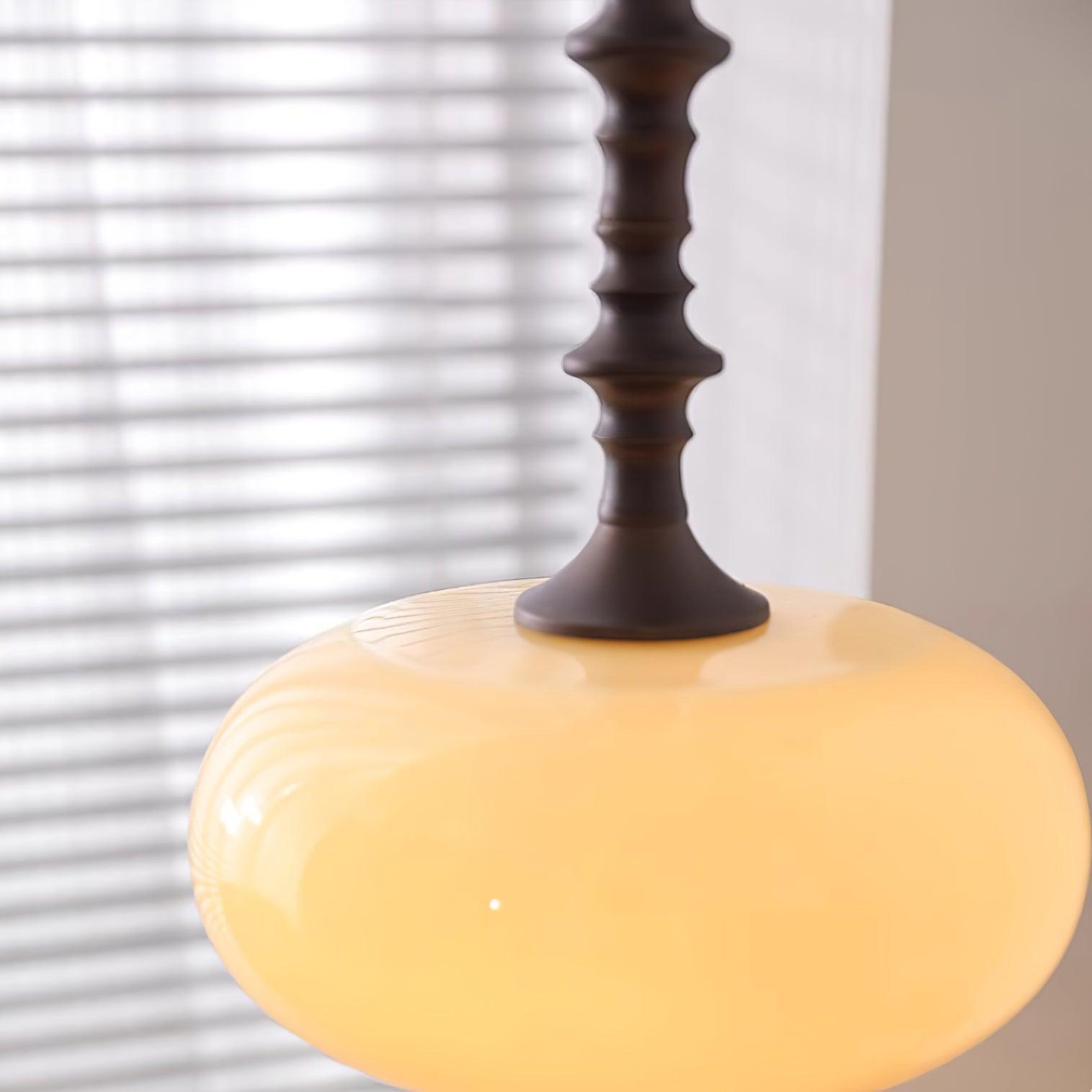 Modern Simple Cream Smooth Small Pendant Lamp M163