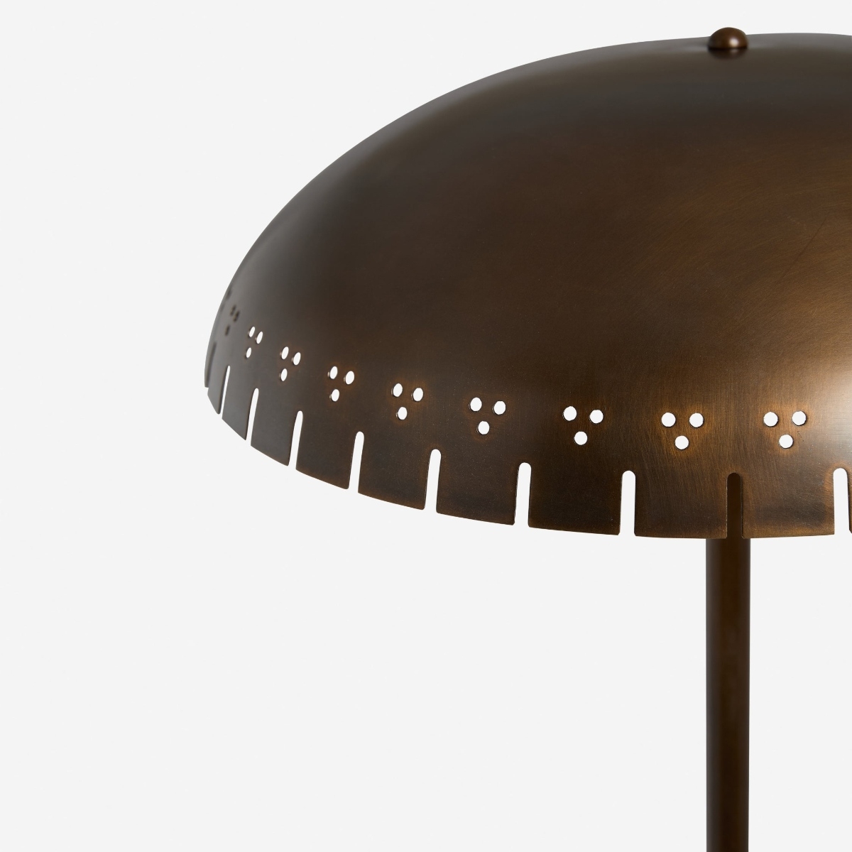Lustrona Metal Standing Floor Lamp - Modern Half-Dome Shade Accent Light for Home Styling T676