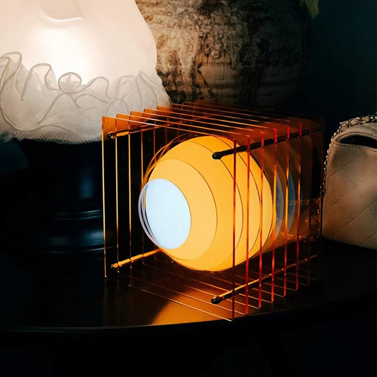 Geometric Moon Cube Lamp – Atmospheric luminous sphere S252
