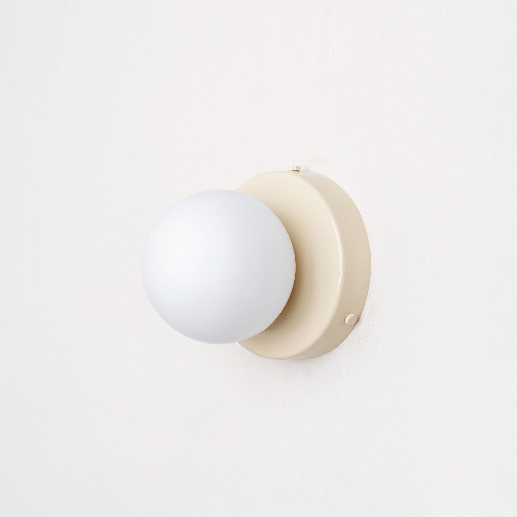Nuvol Wall Lamp T192