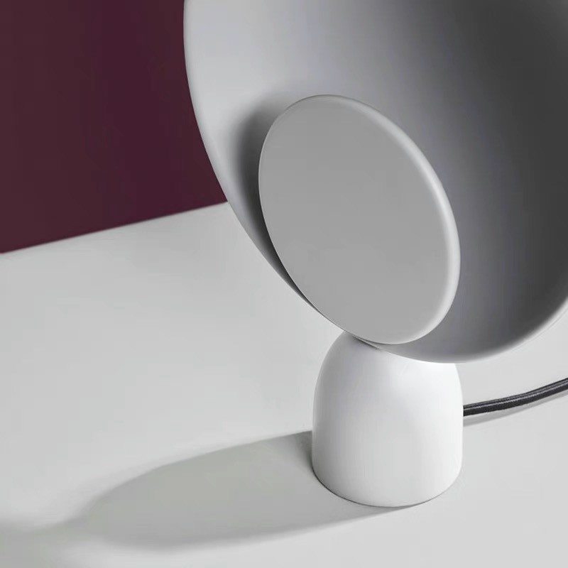 Blooper LED Table Lamp