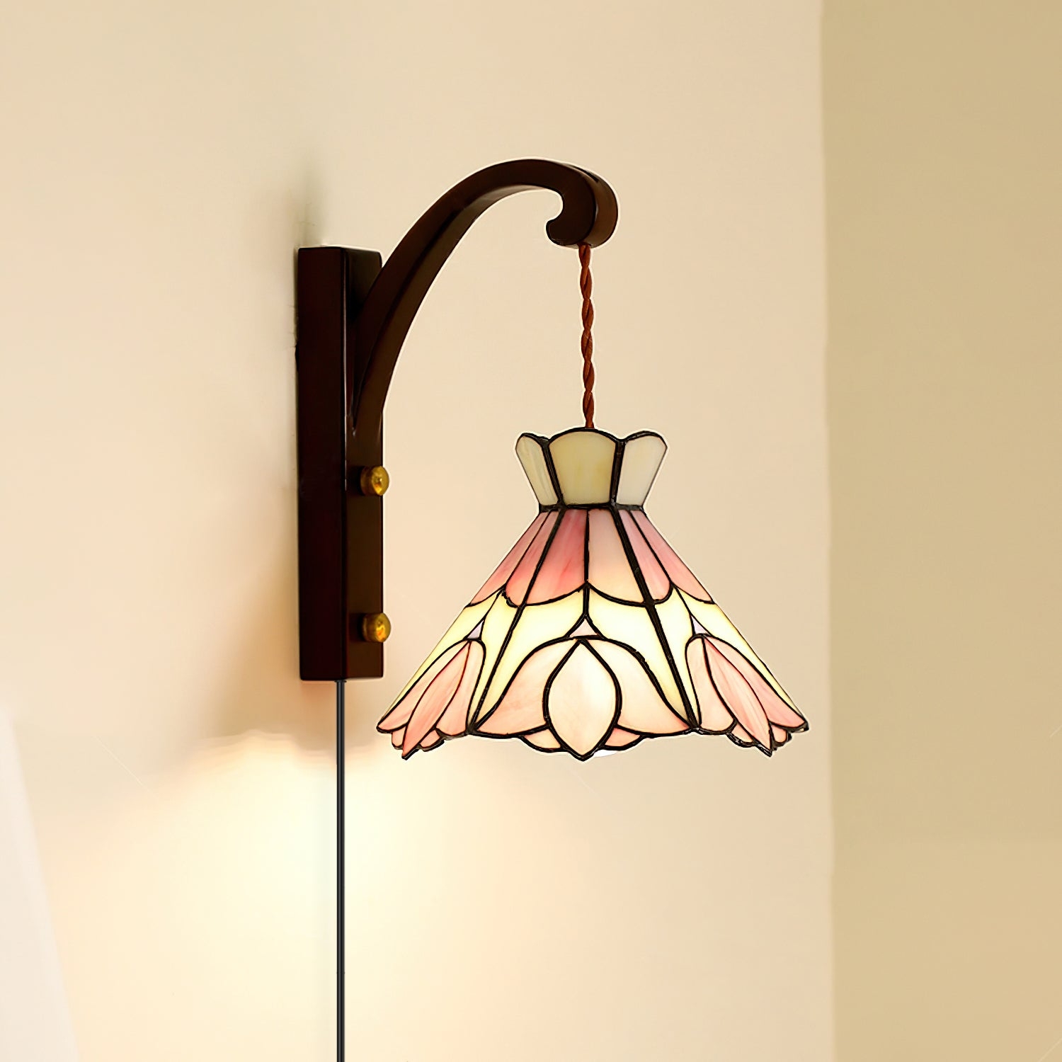Serena Tiffany Plug In Wall Lamp T1284