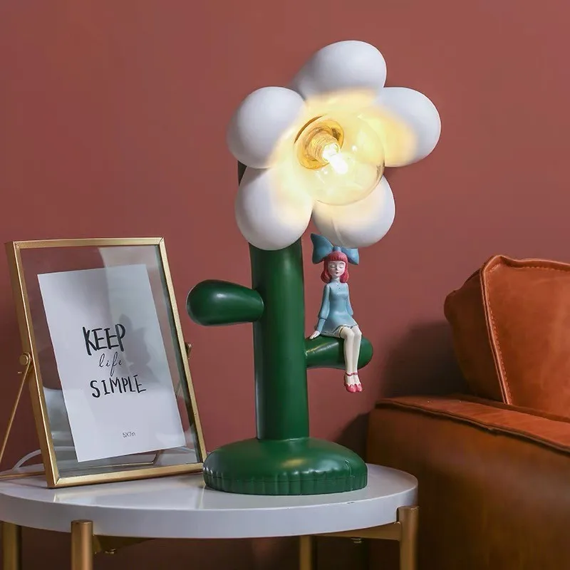 Flowery Table Lamp
