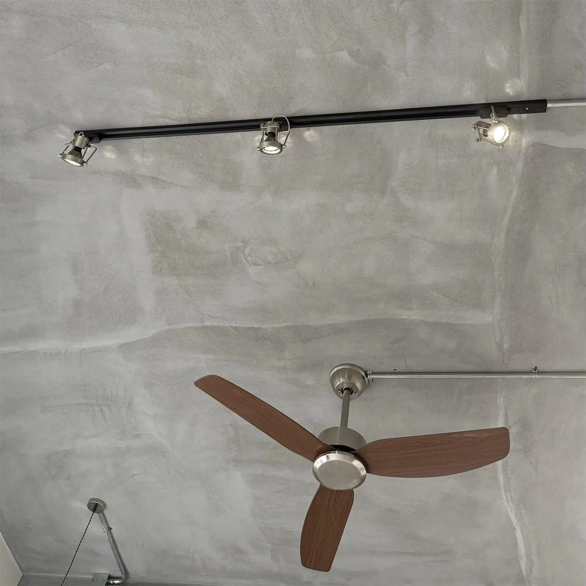Lucide Industrial Track Lights T1919