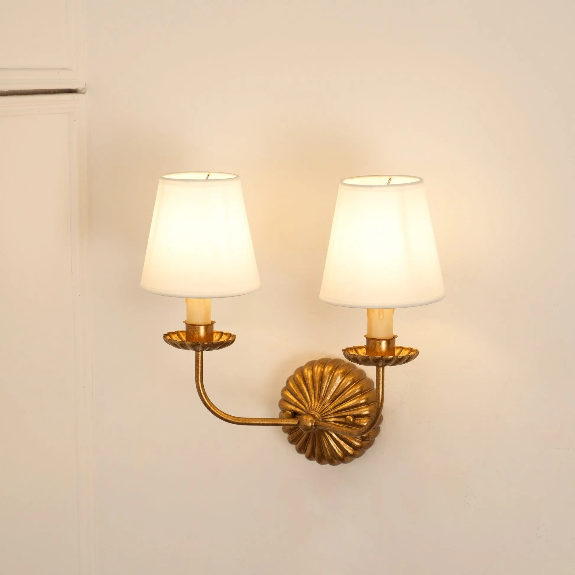 Catina Industrial Metal Grid Wall Lamp – Modern Sconce for Living Room T059