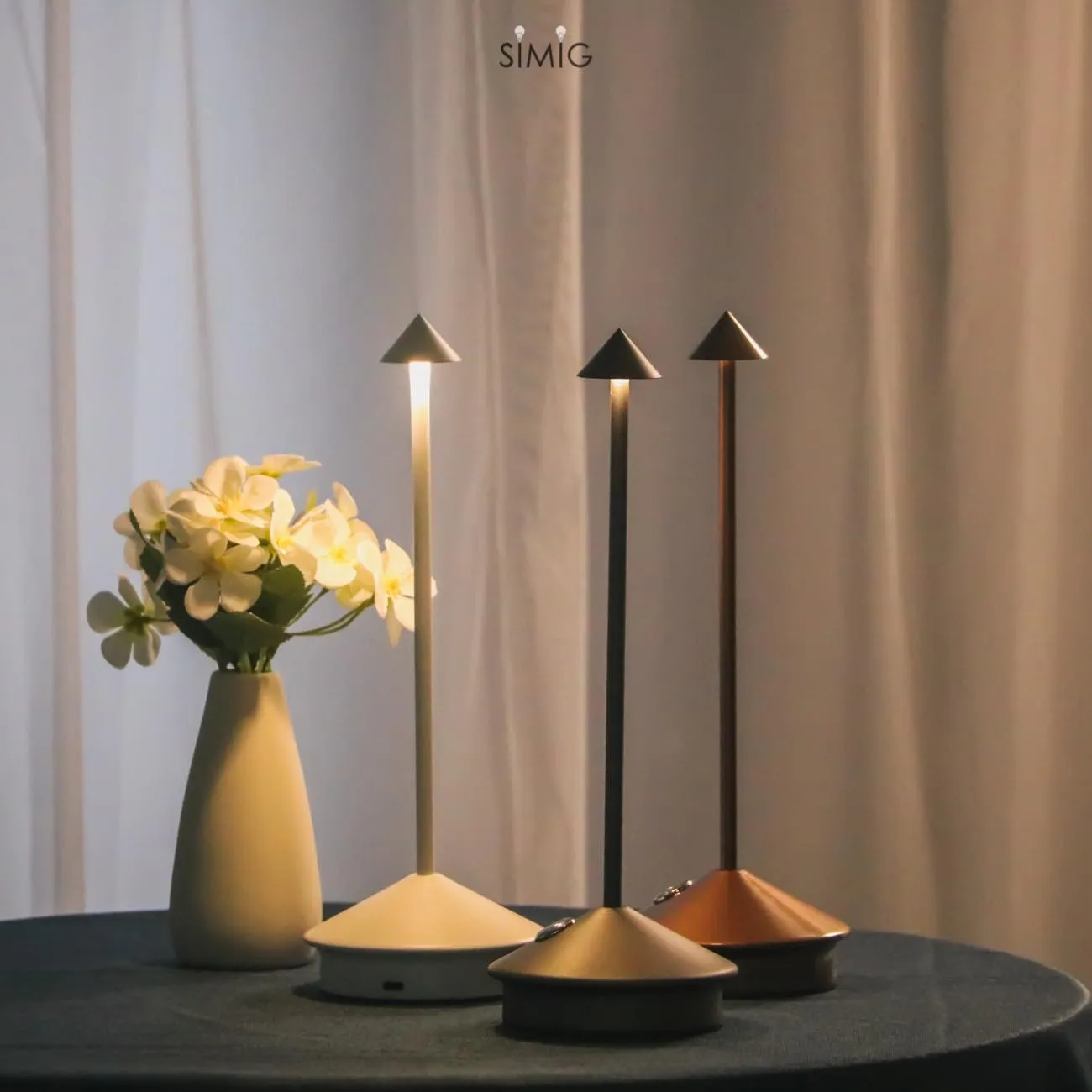 Glimma Rechargeable LED Table Lamp - Modern Portable Lamp for Living Room
