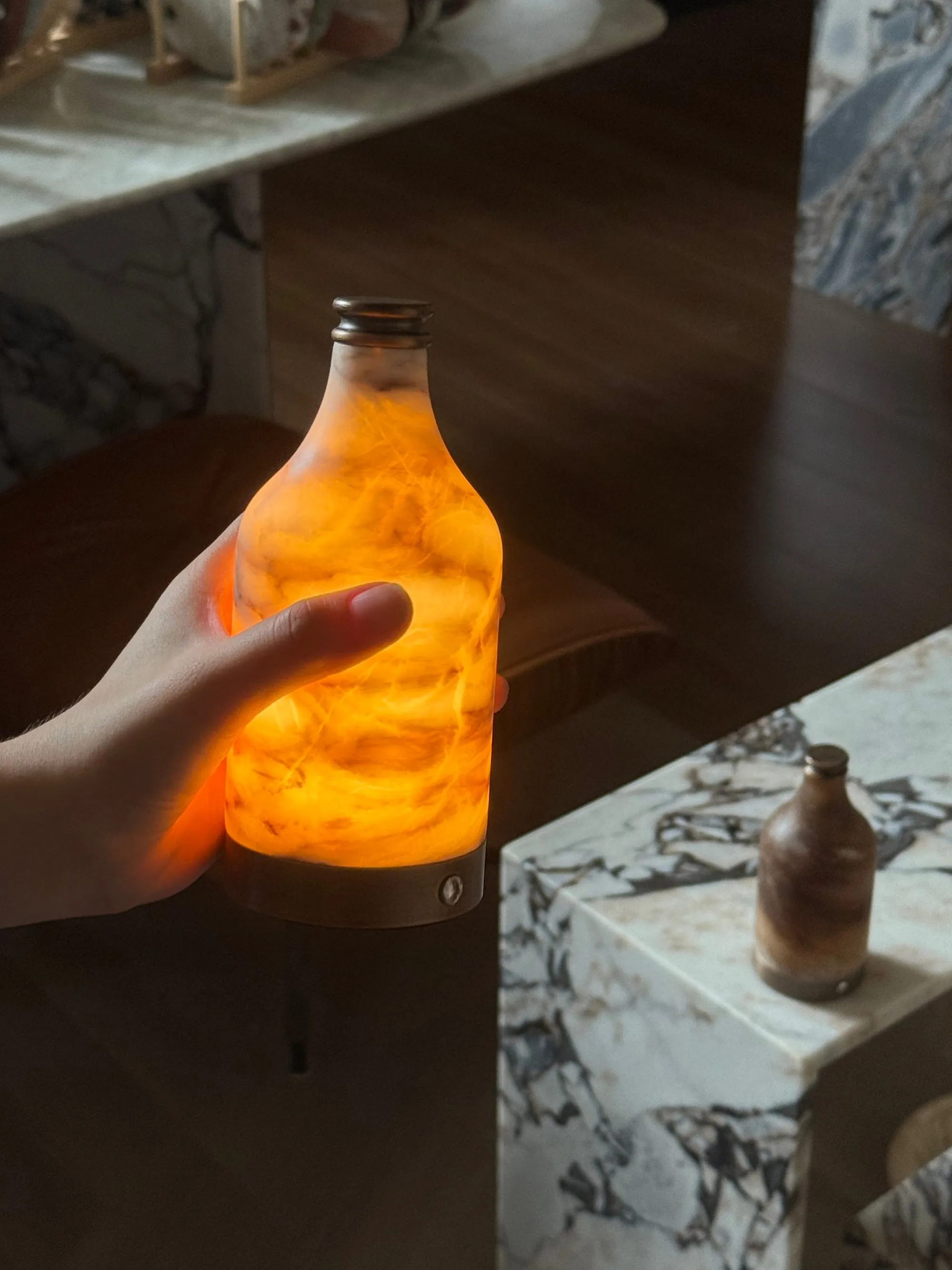 Wine Bottle Alabaster Table Lamp (Built-in Battery) T1893
