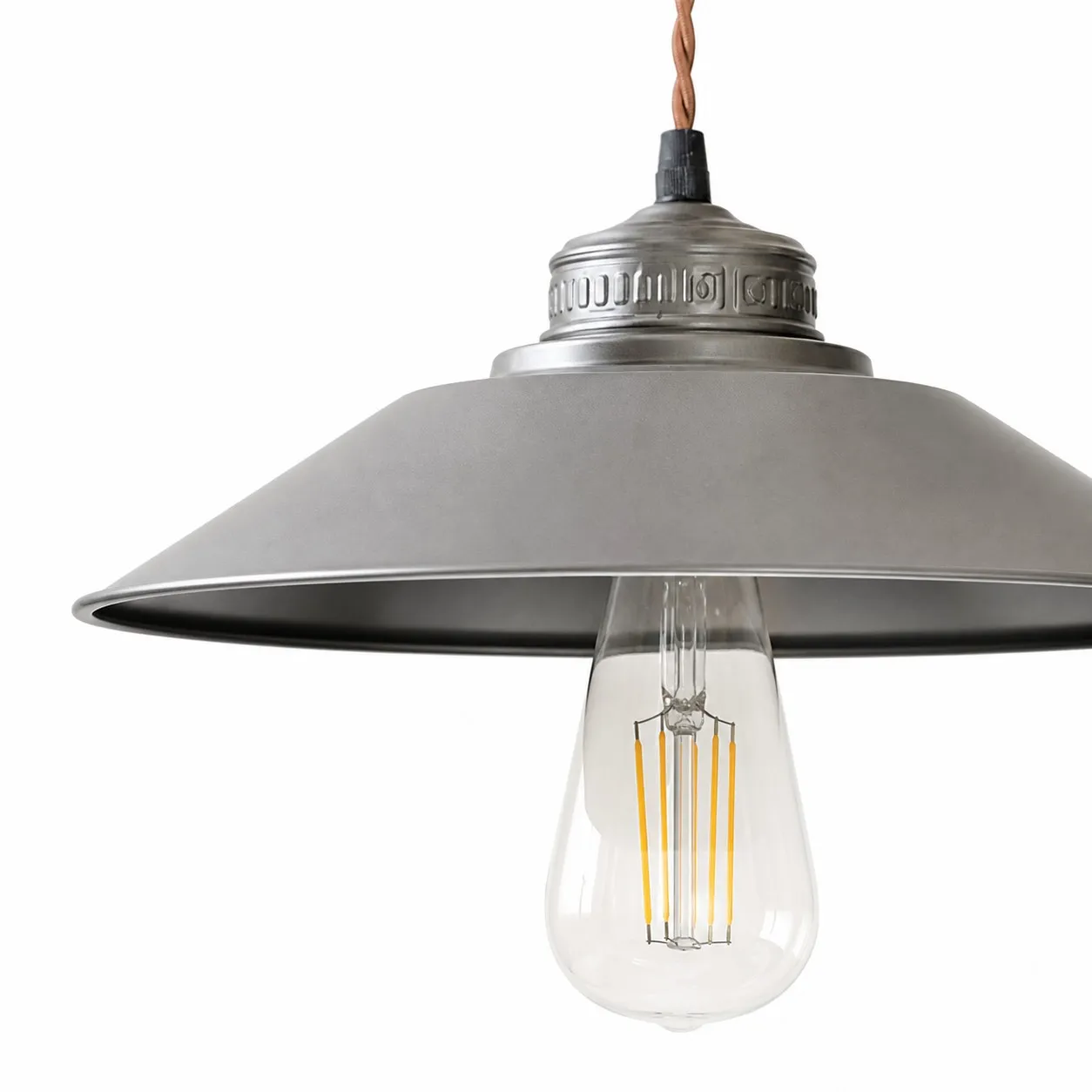 ribbed saucer hardware and shade edge