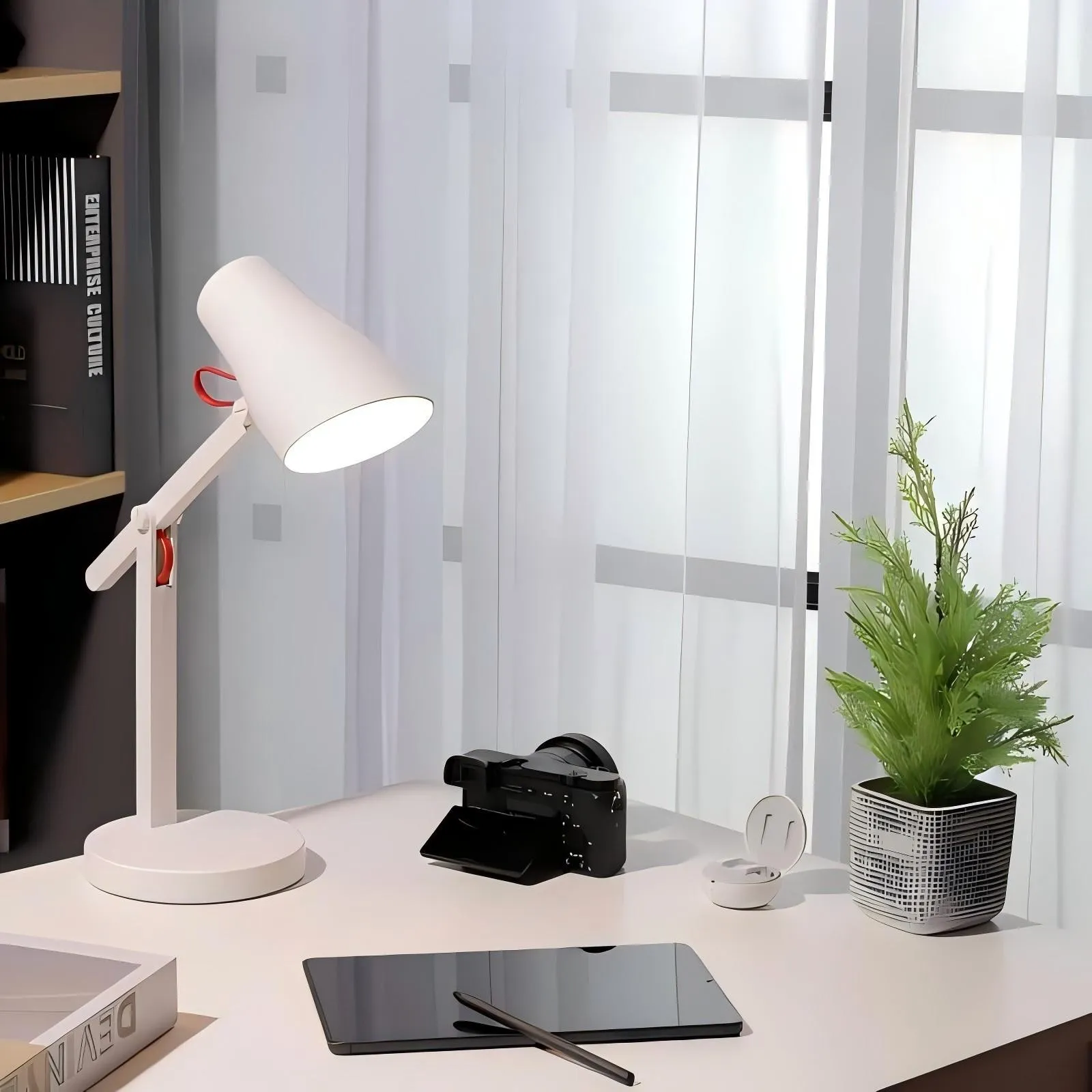 Minimalist Rechargeable Dimmable LED Table Lamp S189