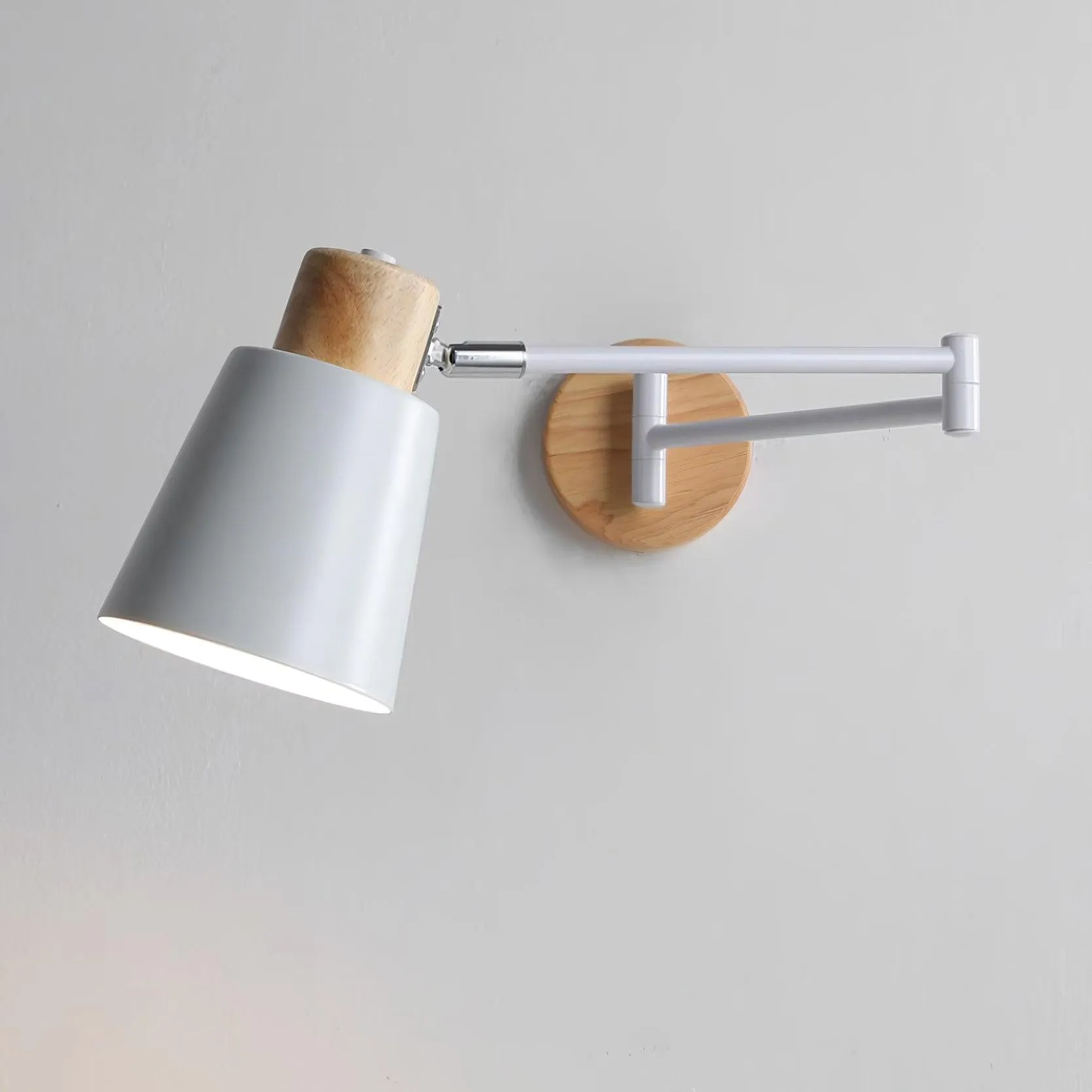 Wooden Adjustable Wall Lamp M291