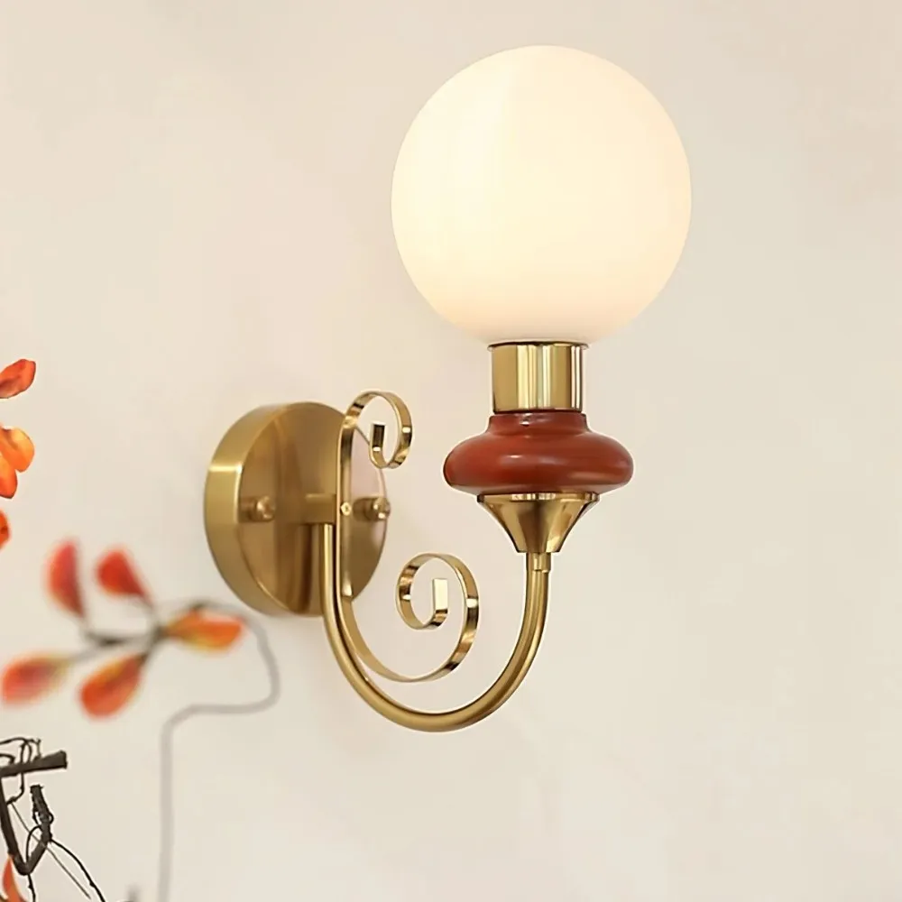 Elegant Wall Lamp with Sculptural Glow and Architectural Form S220