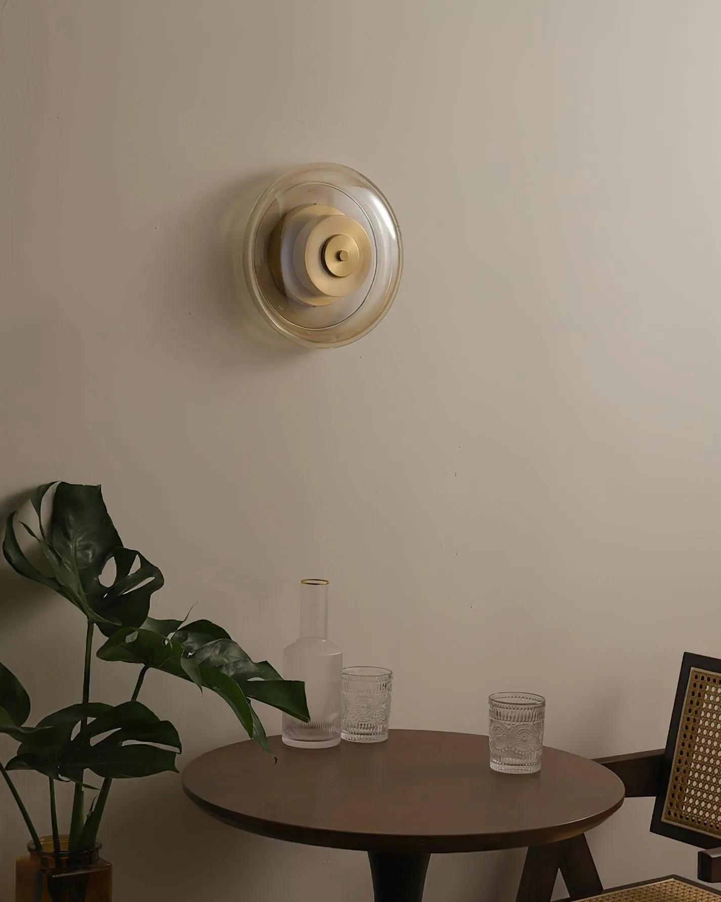Postmodern Brass Glass Wall Lamp M112