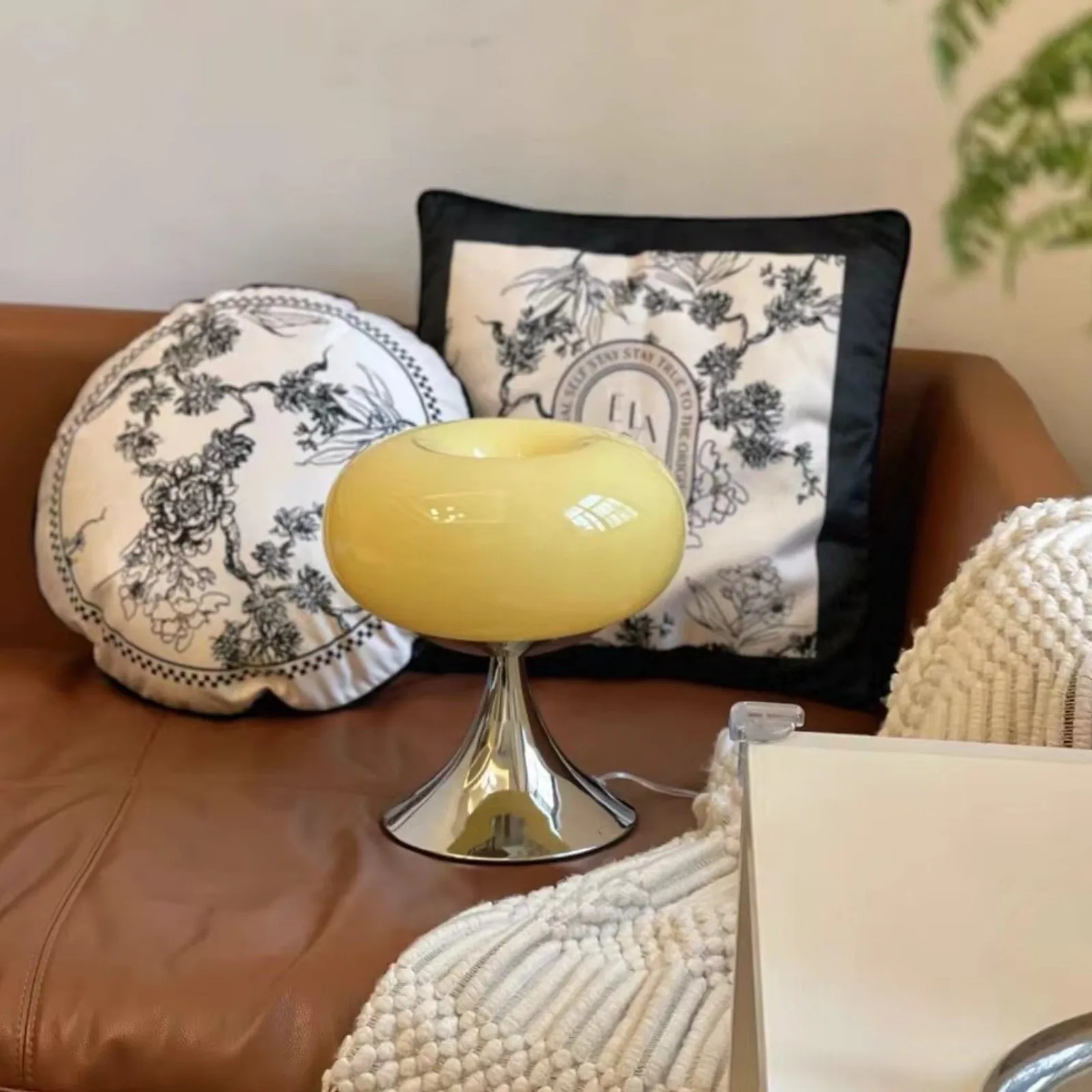 Lollora Bauhaus Apple Glass Table Lamp — Modern Desk & Bedside S171