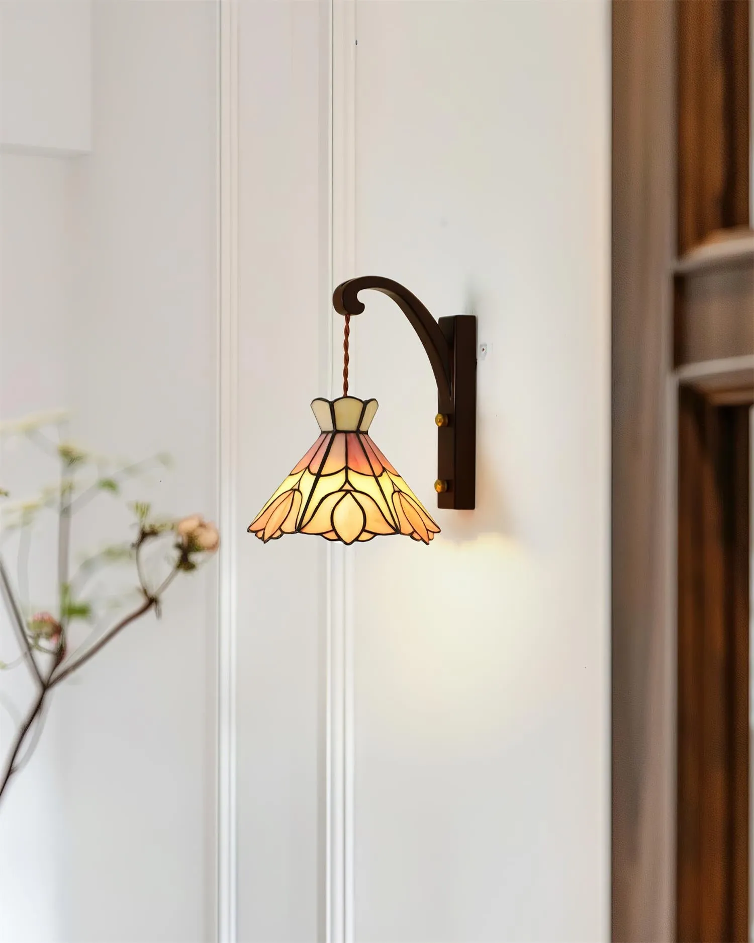 Serena Tiffany Plug In Wall Lamp T1284