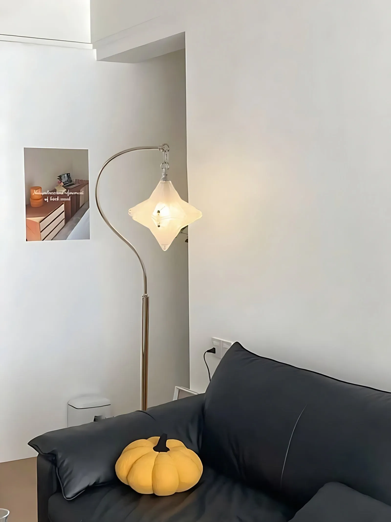 Art Deco Star Floor Lamp - Modern Standing Lamp for Living Spaces - Astris Orion T438
