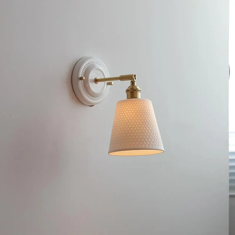 Vintage Ceramic & Brass Wall Sconce – Elegant Lighting for Bedrooms & Hallways T265