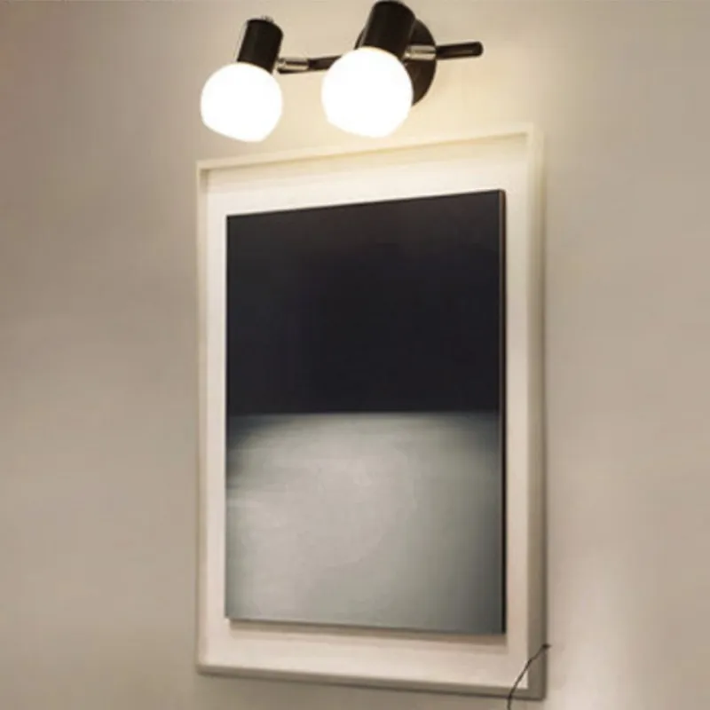 BERTULA Classic Wall Light