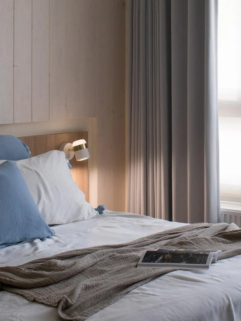 Adjustable Glass Wall Lamp T1602