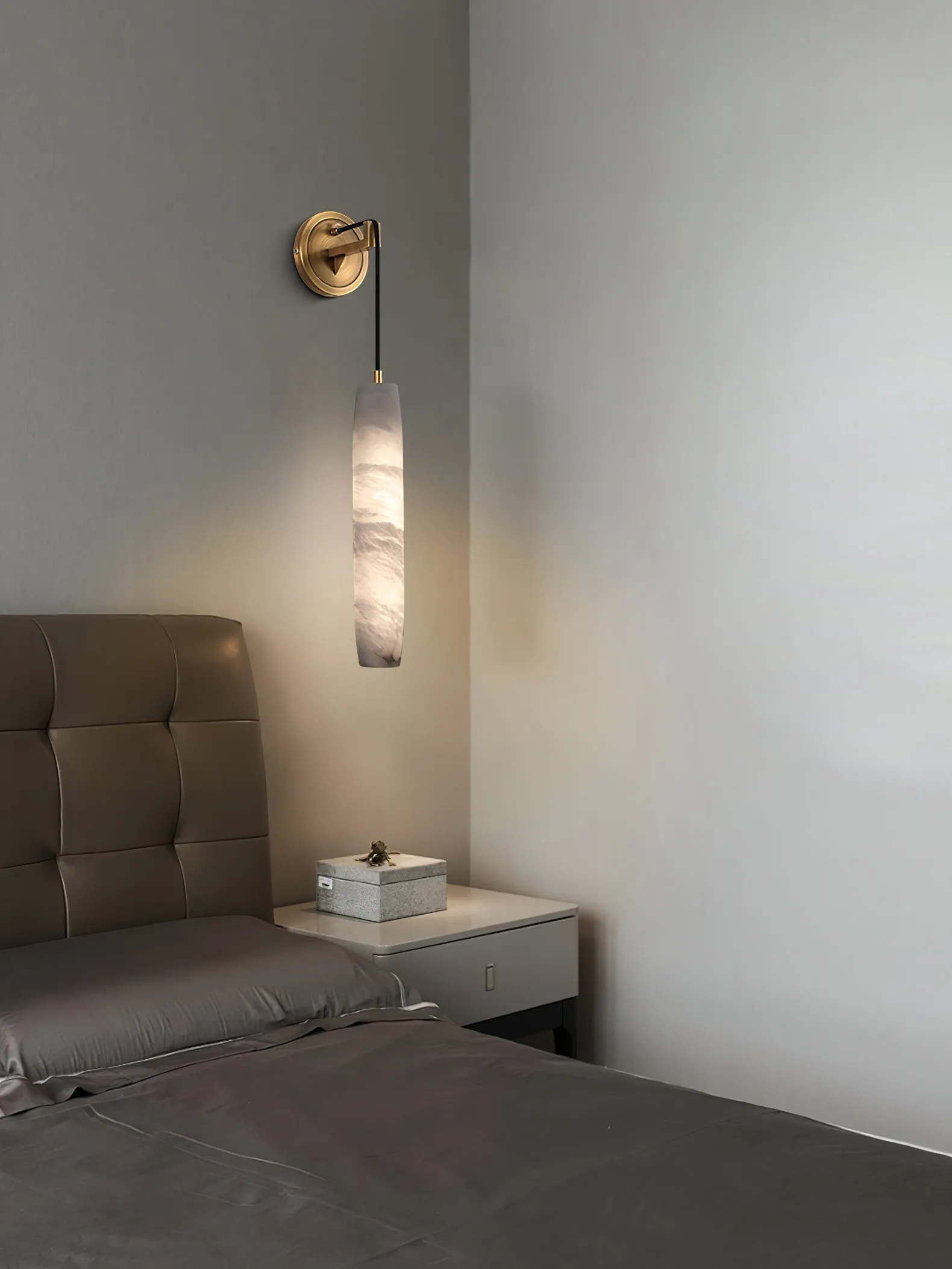 Alabaster Flute Wall Lamp T1661
