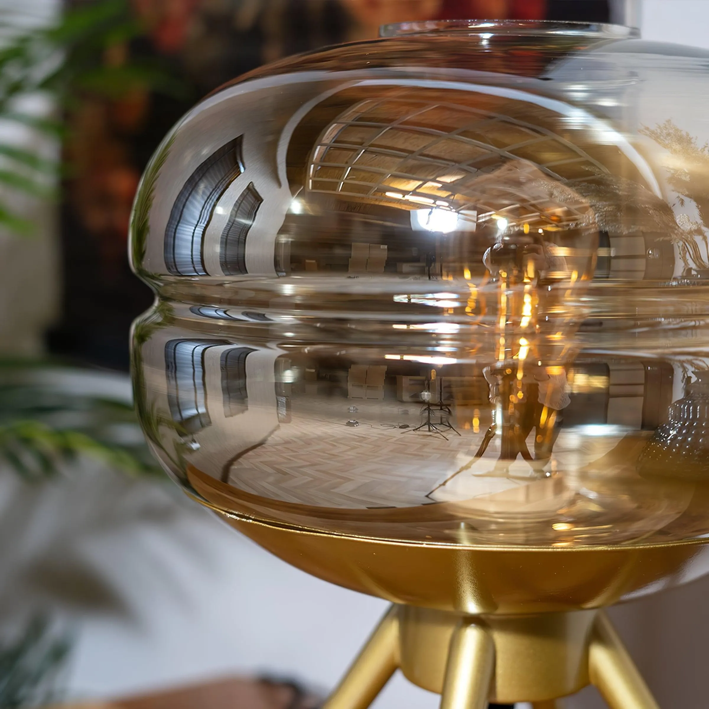 Luxury Personality Colored Glass Cover Tall Table Lamp M132