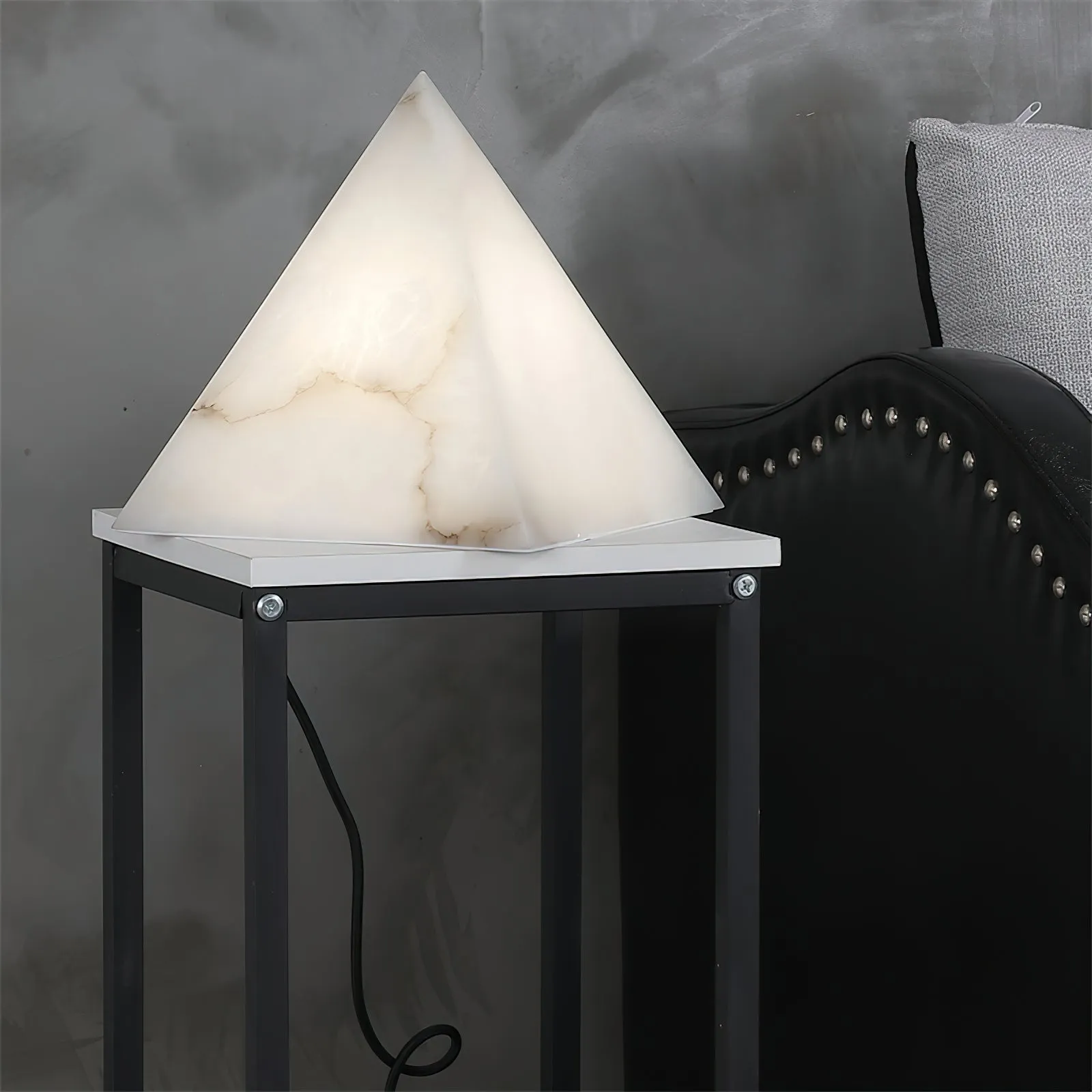 Alabaster Pyramid Table Lamp T1652