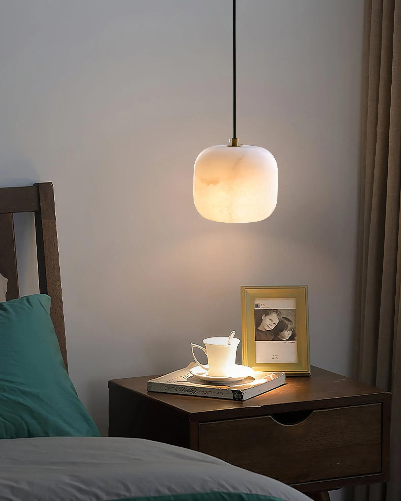 Alabaster Bedside Pendant Light T1647
